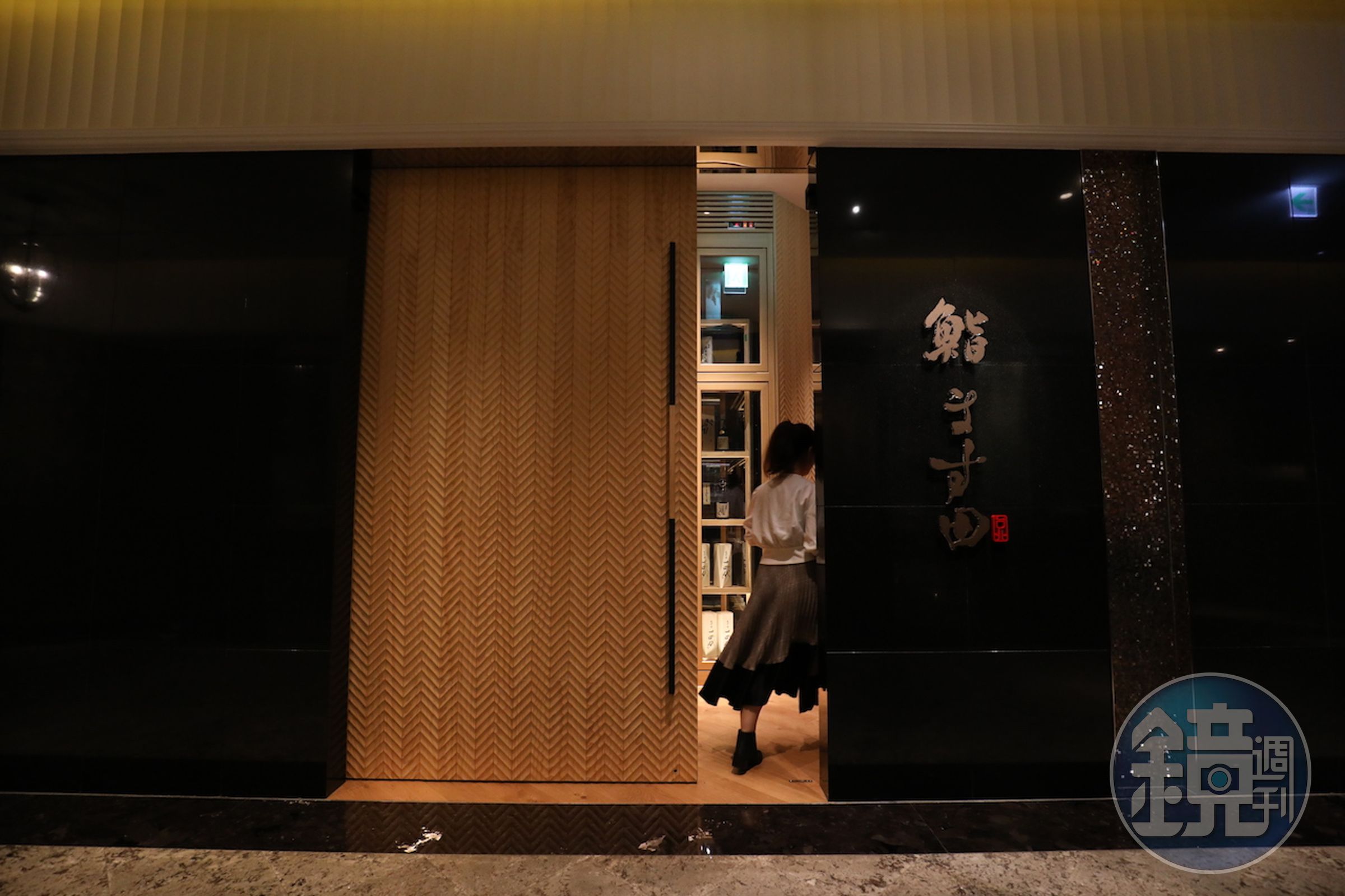 要走進這間高檔壽司店「鮨增田台北 」，荷包要夠厚。