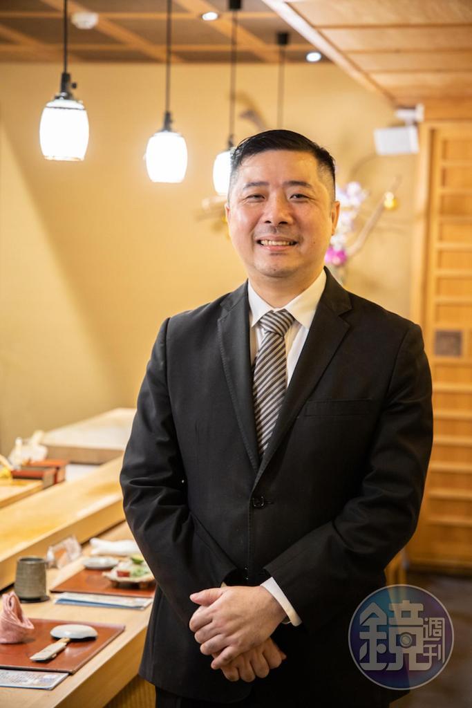 副總陳秋同是外場服務的靈魂人物，由他打造適切的用餐氛圍，也是這裡讓人印象深刻之處。