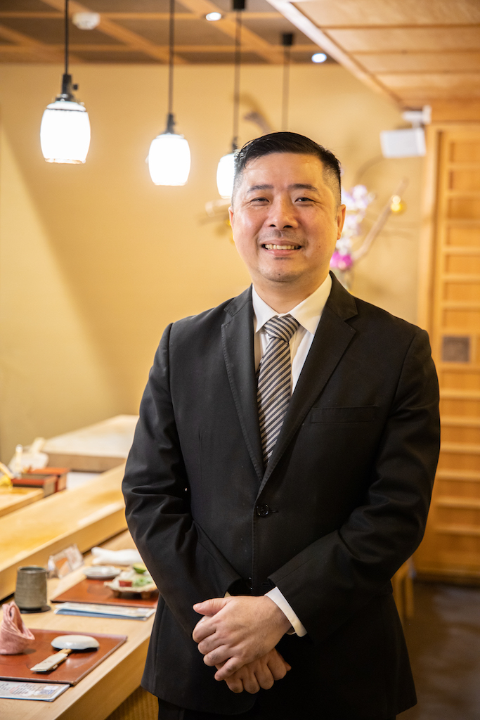 副總陳秋同是外場服務的靈魂人物，由他打造適切的用餐氛圍，也是這裡讓人印象深刻之處。