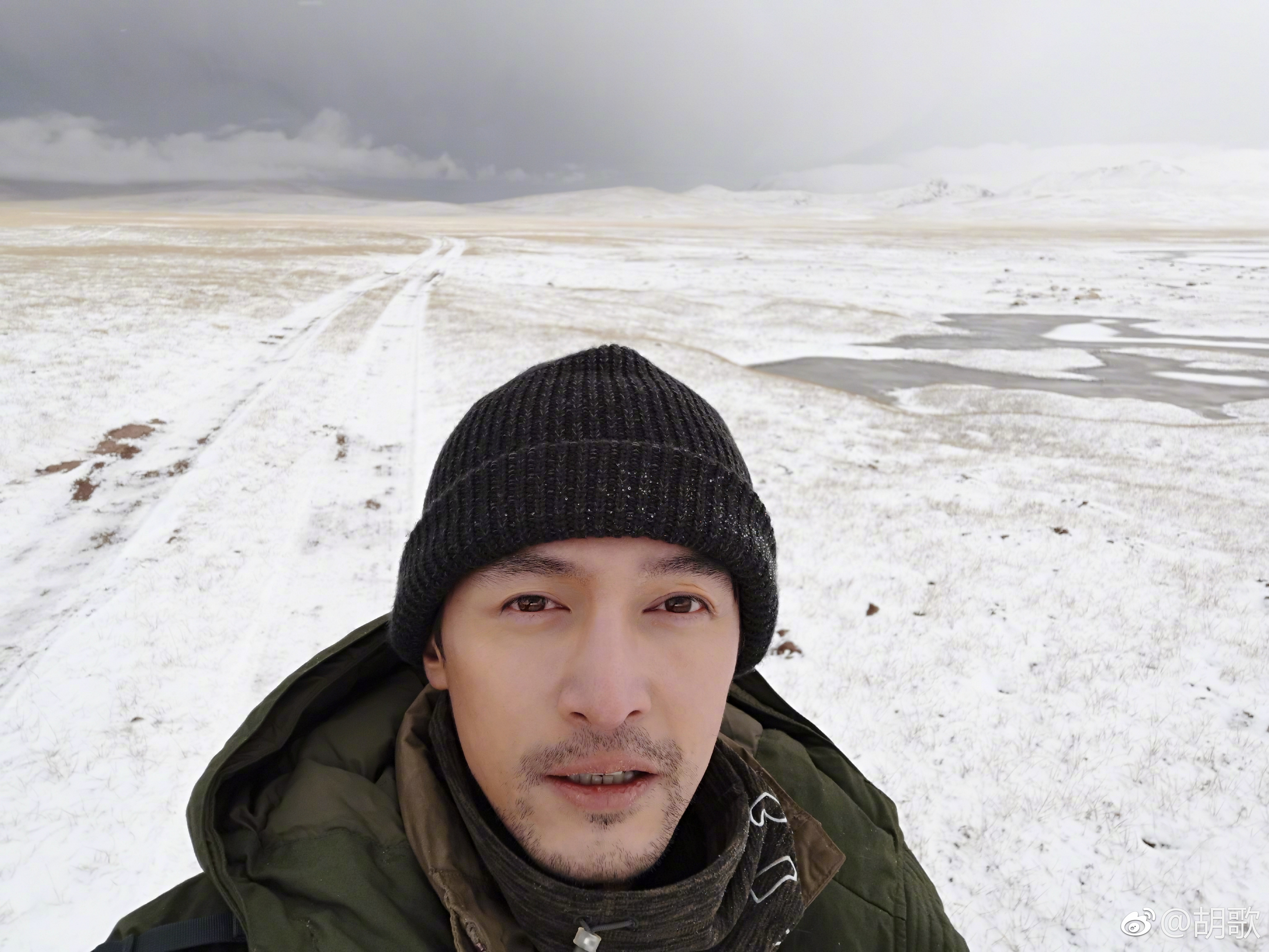 大陸武漢肺炎疫情肆虐，胡歌第一時間就默默行善，卻被罵不捐款。（翻攝自微博）