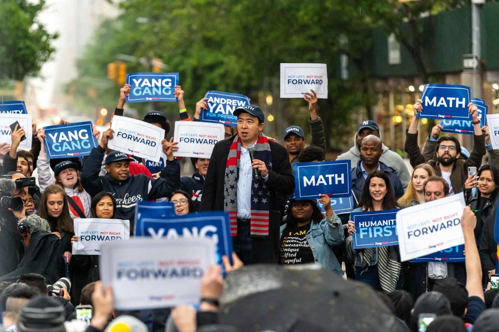 台灣移民第二代企業家楊安澤(Andrew Yang)在當地時間11日晚間宣布,退出民主黨總統初選。(翻攝自Andrew Yang for President 2020臉書)