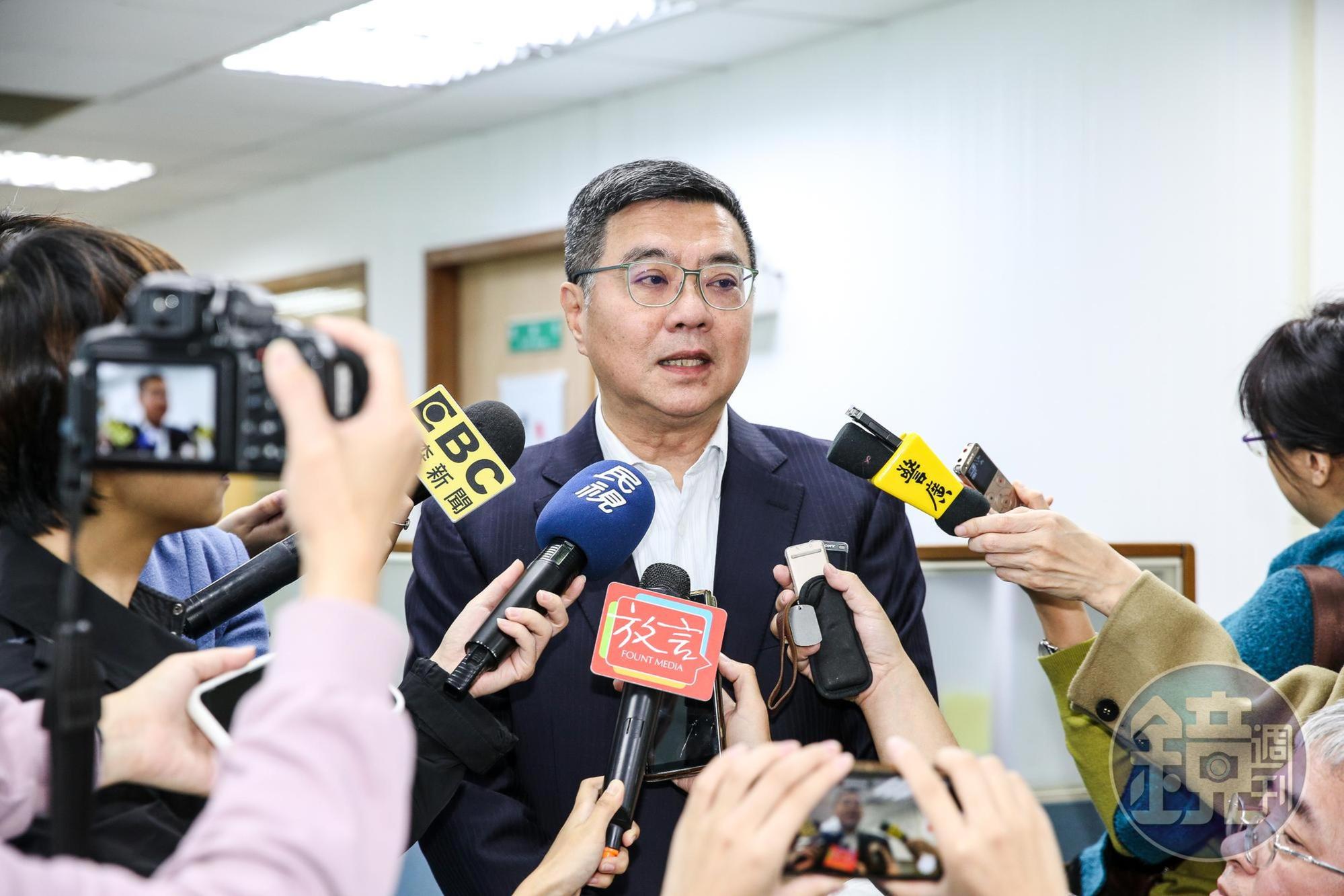 民進黨主席卓榮泰接受媒體採訪。