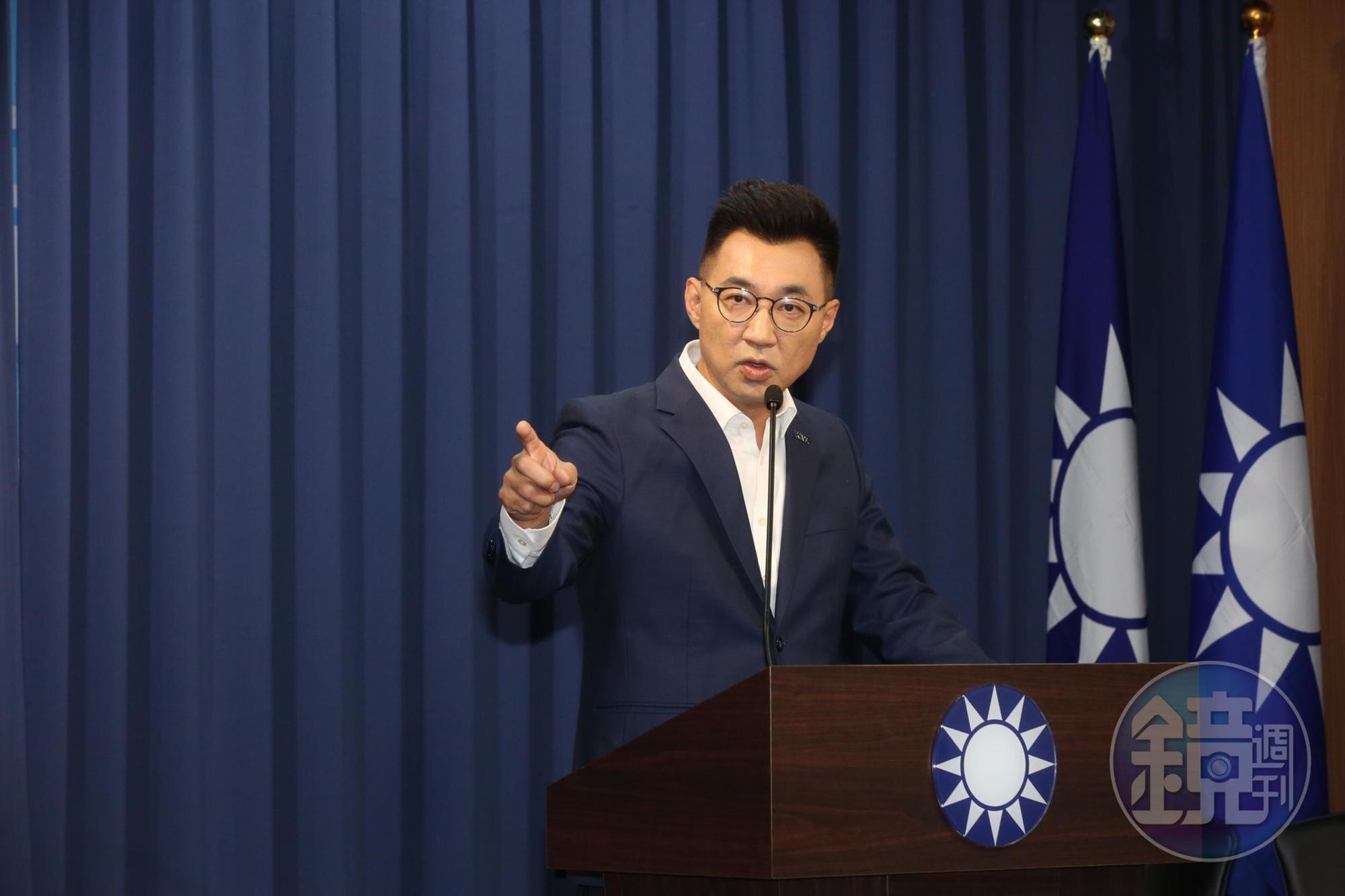 江啟臣主張黨應朝向「組織扁平化」,並走向「集體領導」模式。
