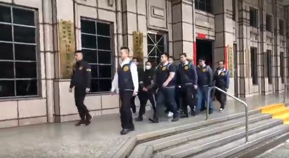 刑事局逮捕涉嫌暴力討債的許姓主嫌等7人。（刑事局提供）