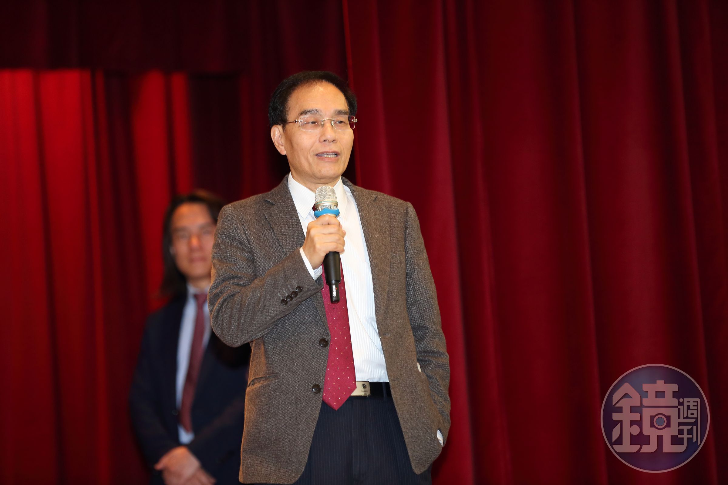 為了專心擦亮夏普品牌，戴正吳計畫將旗下技術事業獨立為子公司，也不排除引進外部夥伴共同投資。