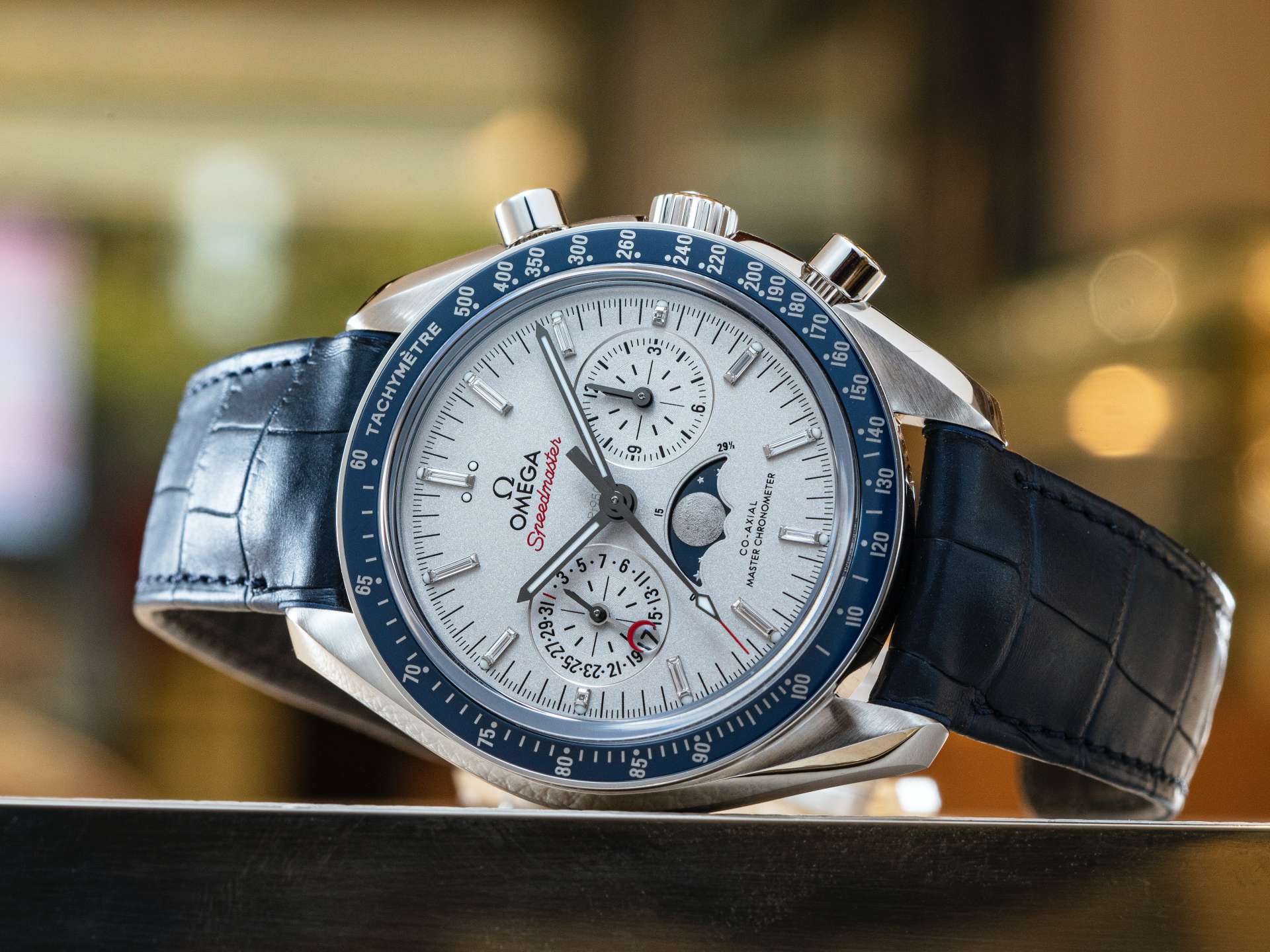 在台灣鐘錶市場享有盛名的「寶鴻堂鐘表」台北忠孝店日前盛大開幕。在病毒疫情如此嚴峻的時刻，逆勢前進，在鐘錶界引發不小的話題。