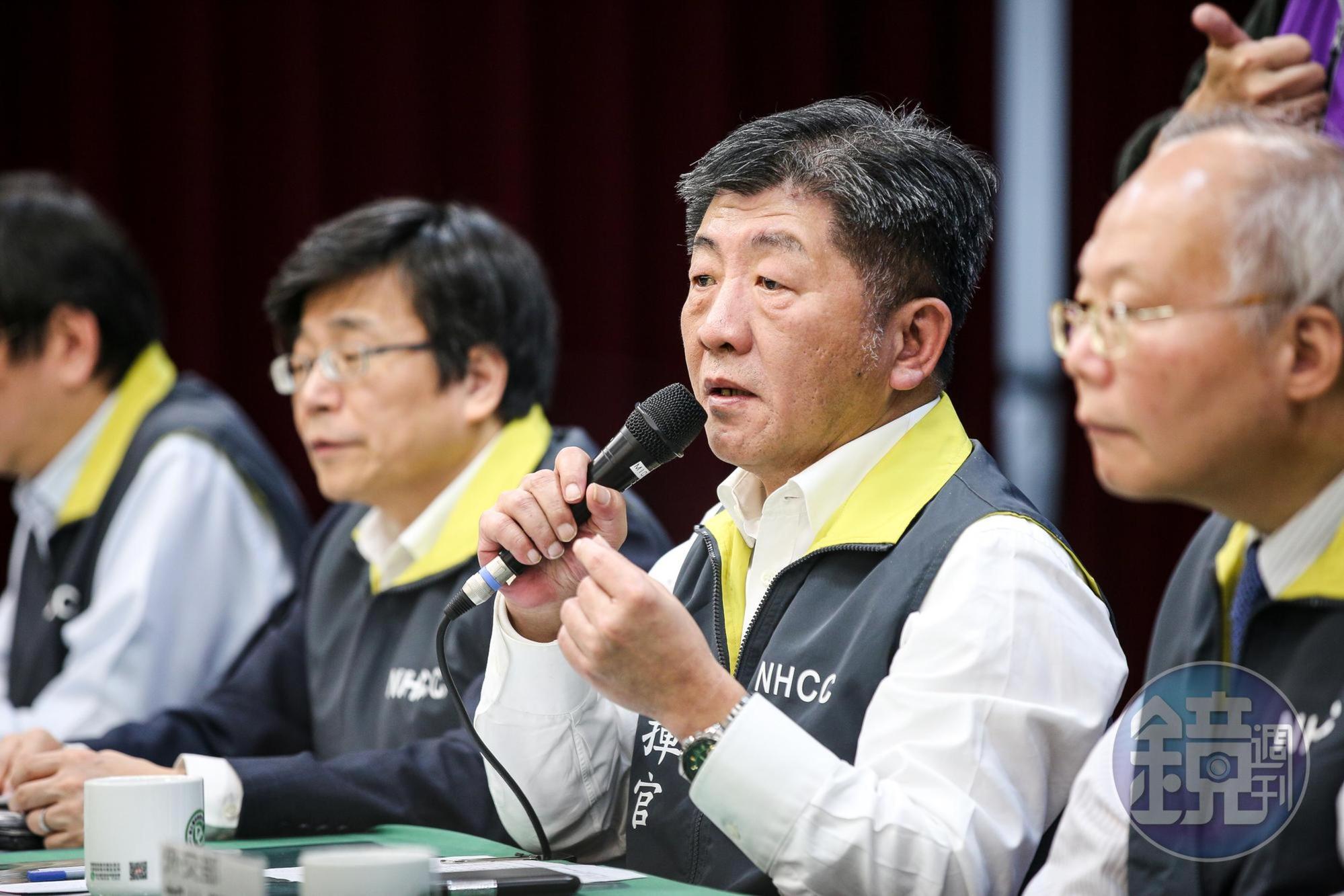 中央流行疫情指揮中心指揮官陳時中宣布，確診第10例個案臨床症狀改善，經詳細檢驗後已確定解除隔離，成為台灣第2例痊癒患者。