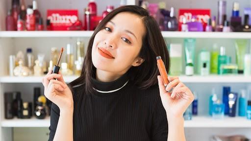 第一代美妝Youtuber出身的蜜雪兒潘，年紀輕卻擁有5,000萬美元（約新台幣15.1億元）身價。（翻攝自makefacts.com）