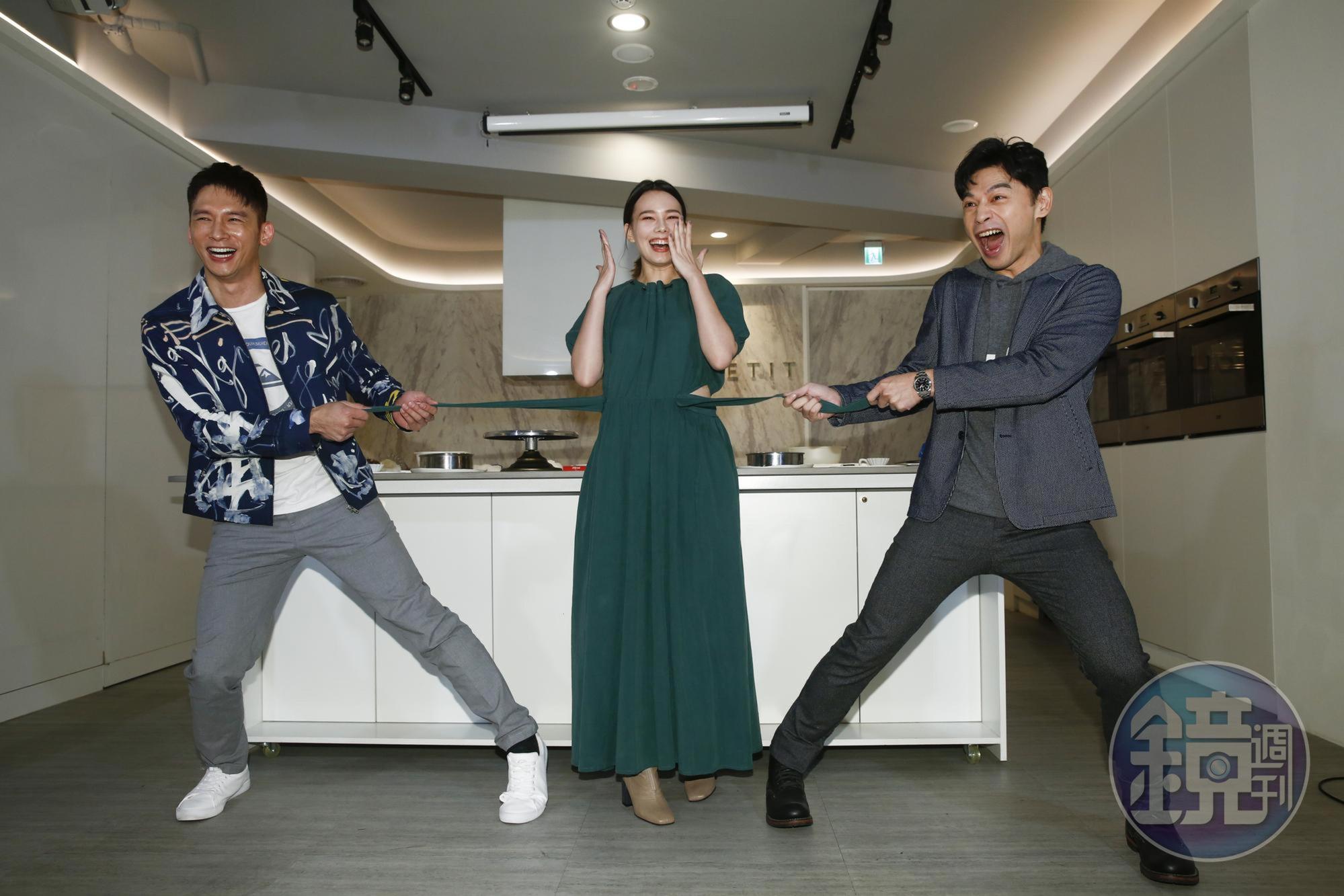 溫昇豪(左起)、紀培慧、阿KEN在《練愛iNG》變成情敵,兩男爭一女。