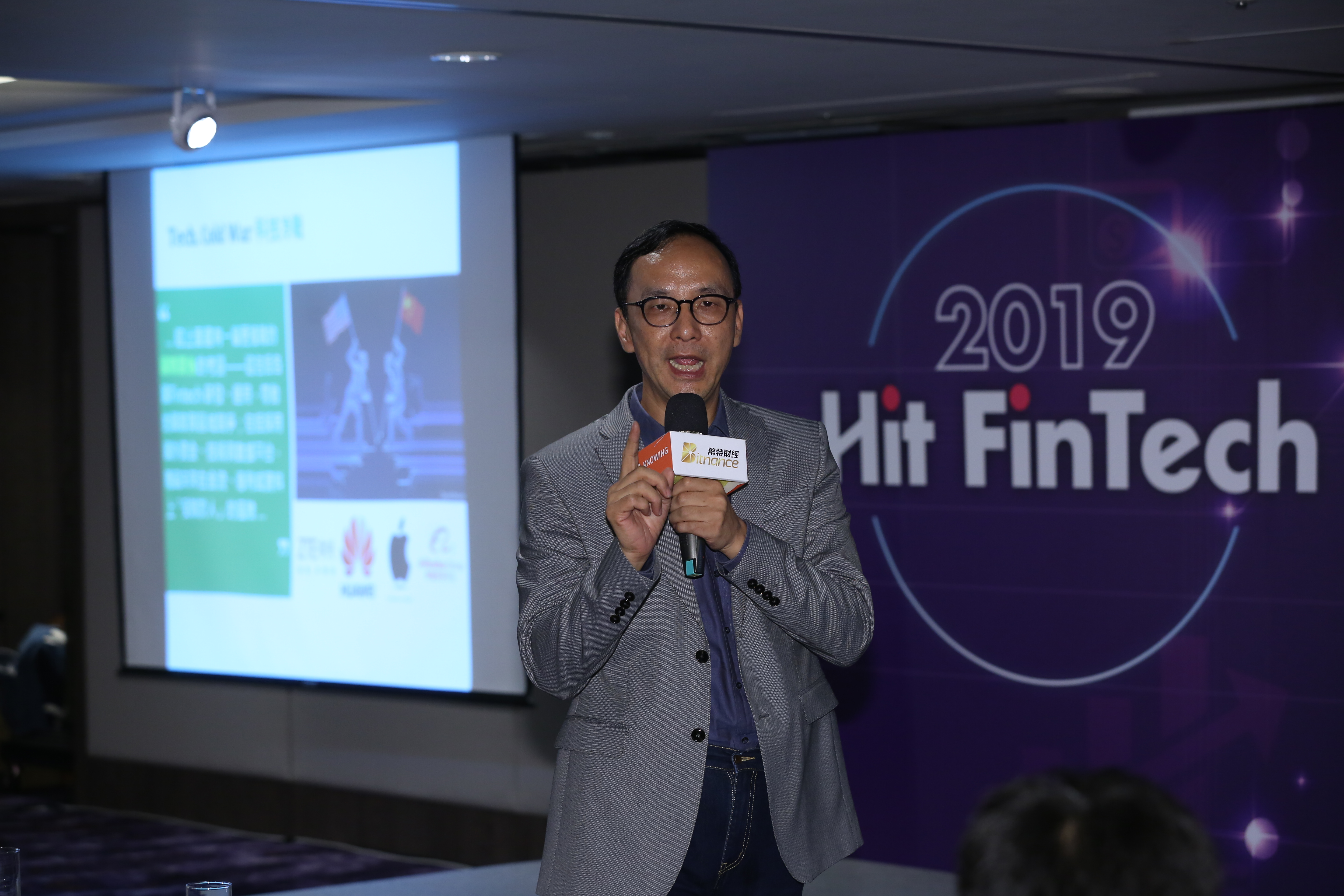 朱立倫今（14日）表示不該拆散家庭，境管政策的溝通更不該迎合民粹情緒，造成歧視性的身份汙名。 