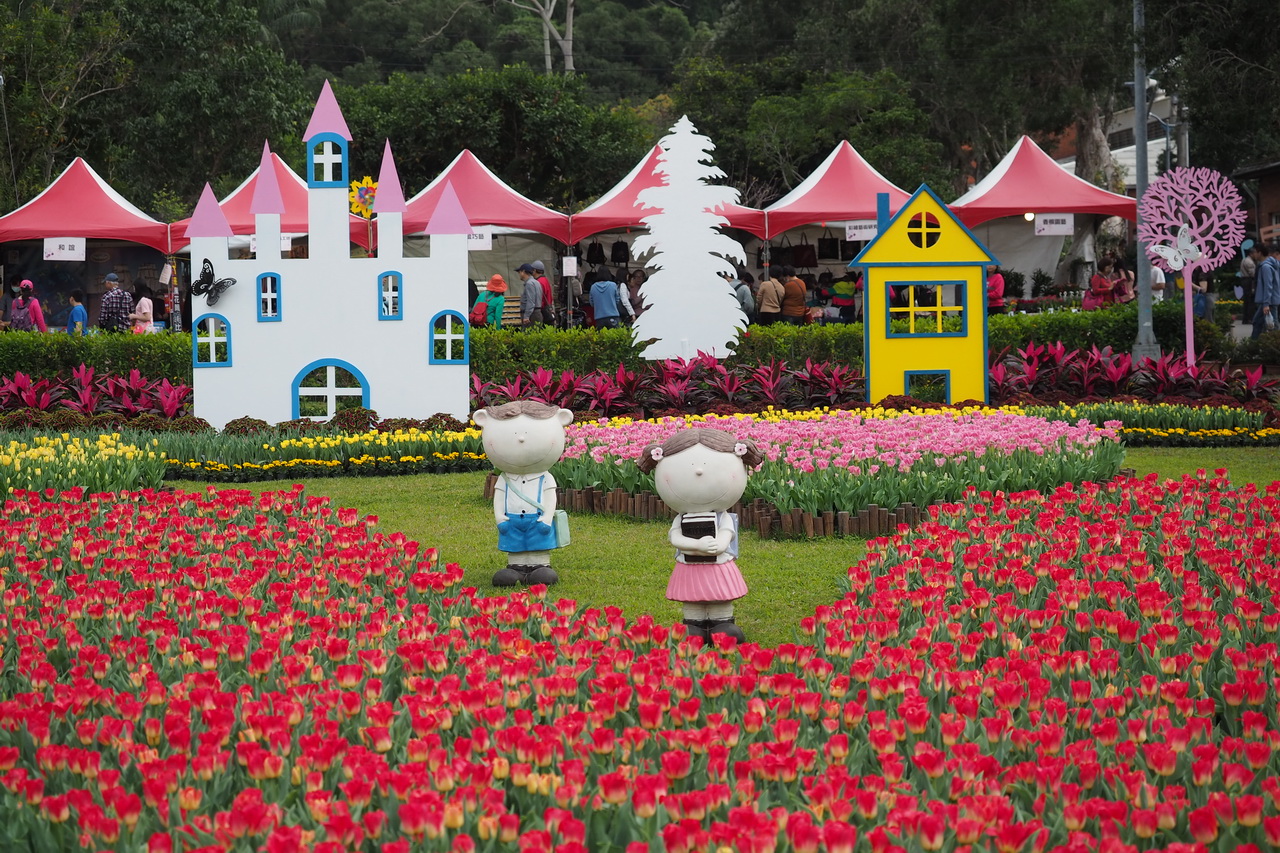 為期二週的 「2020士林官邸鬱金香展～鬱見你真好」，展出10萬株鬱金香花海。