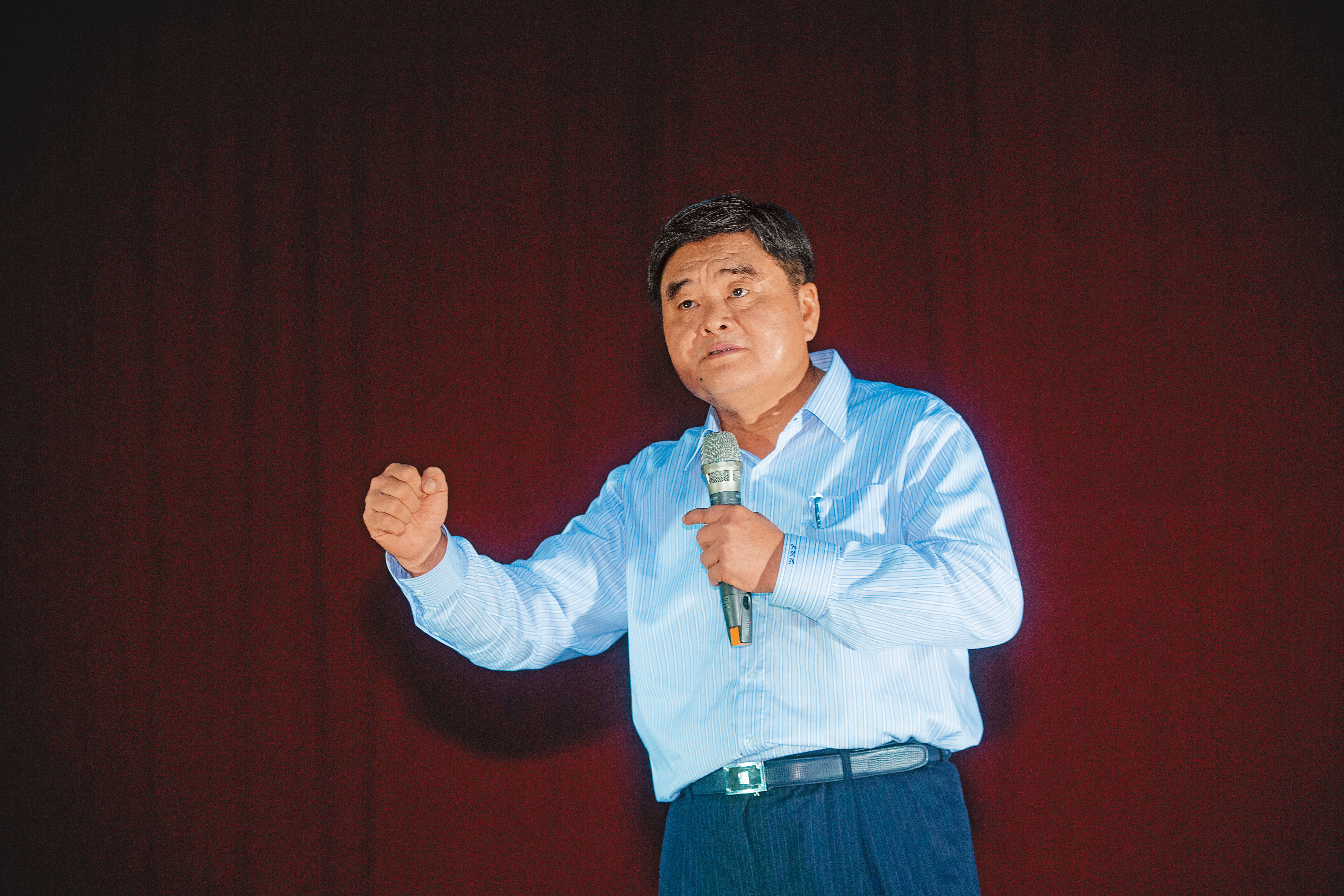 上回黨魁選舉力挺郝龍斌的張榮味系統,這次也還在觀望尚未表態。