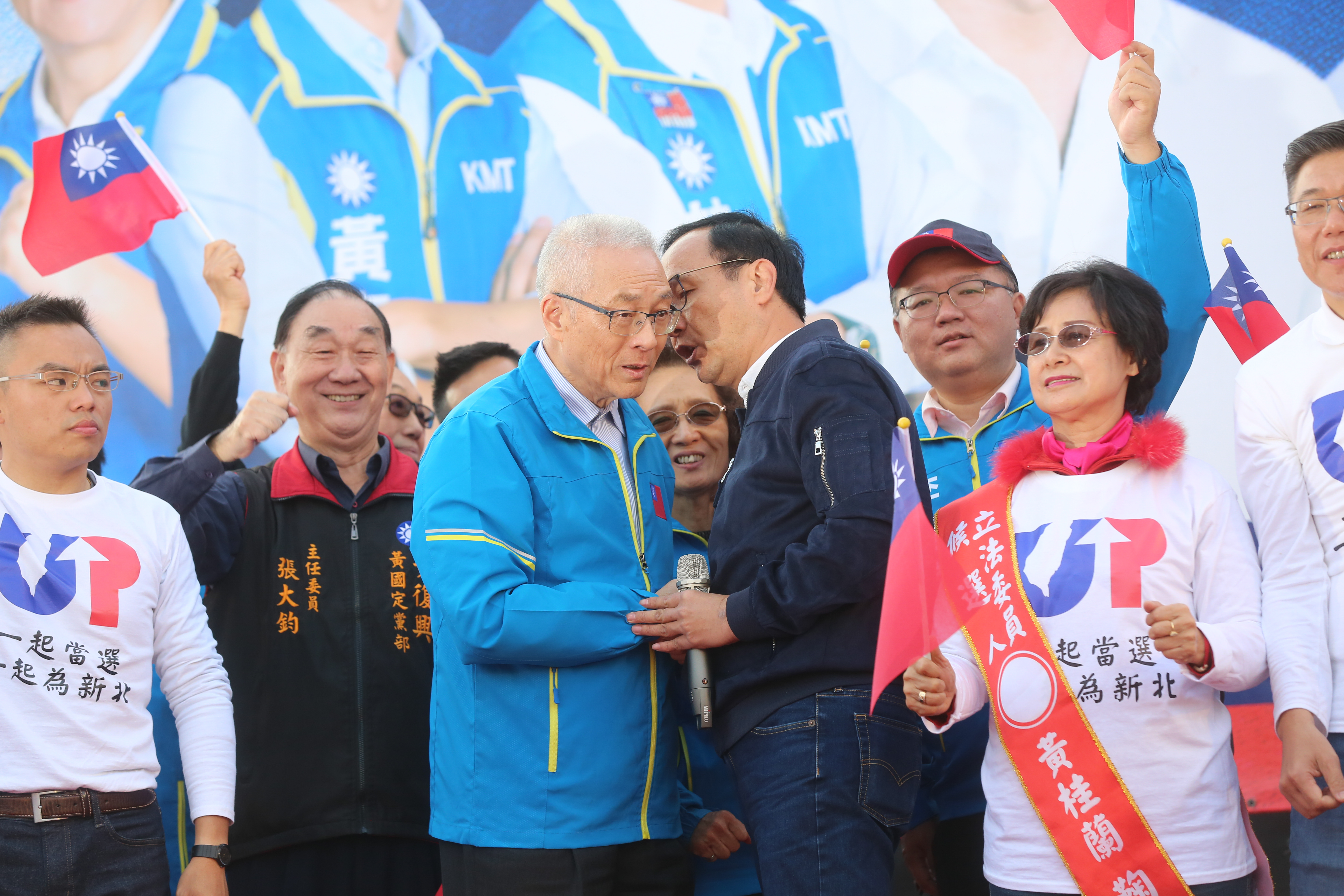 前黨主席朱立倫宣布不選過後，決定不考慮「選邊站」，不表態支持郝或江，這點則意外讓前黨主席吳敦義人馬解除「朱江合」的疑慮。