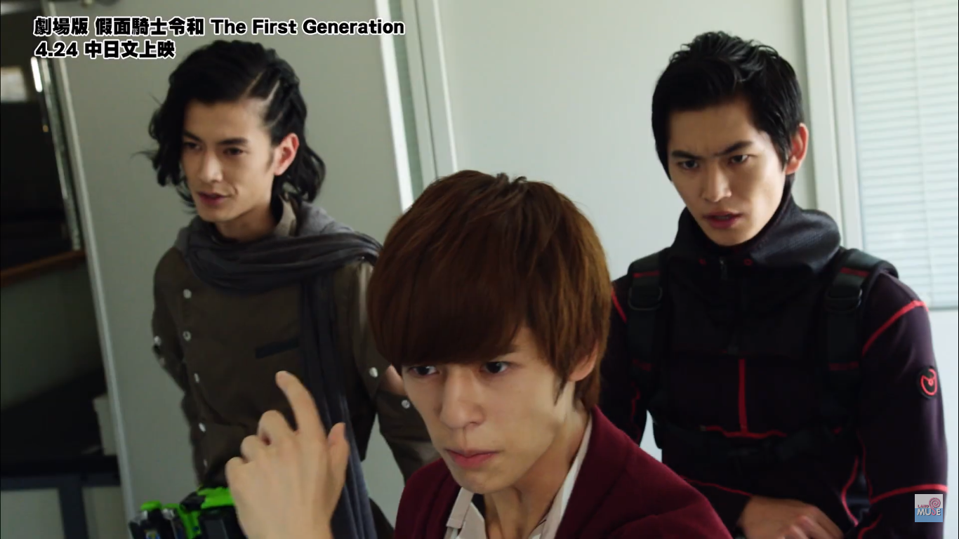 假面騎士黑沃茲（渡邊圭祐）、假面騎士 ZI-O（奧野壯）和假面騎士 Geiz（押田岳）同框。（翻攝電影預告）