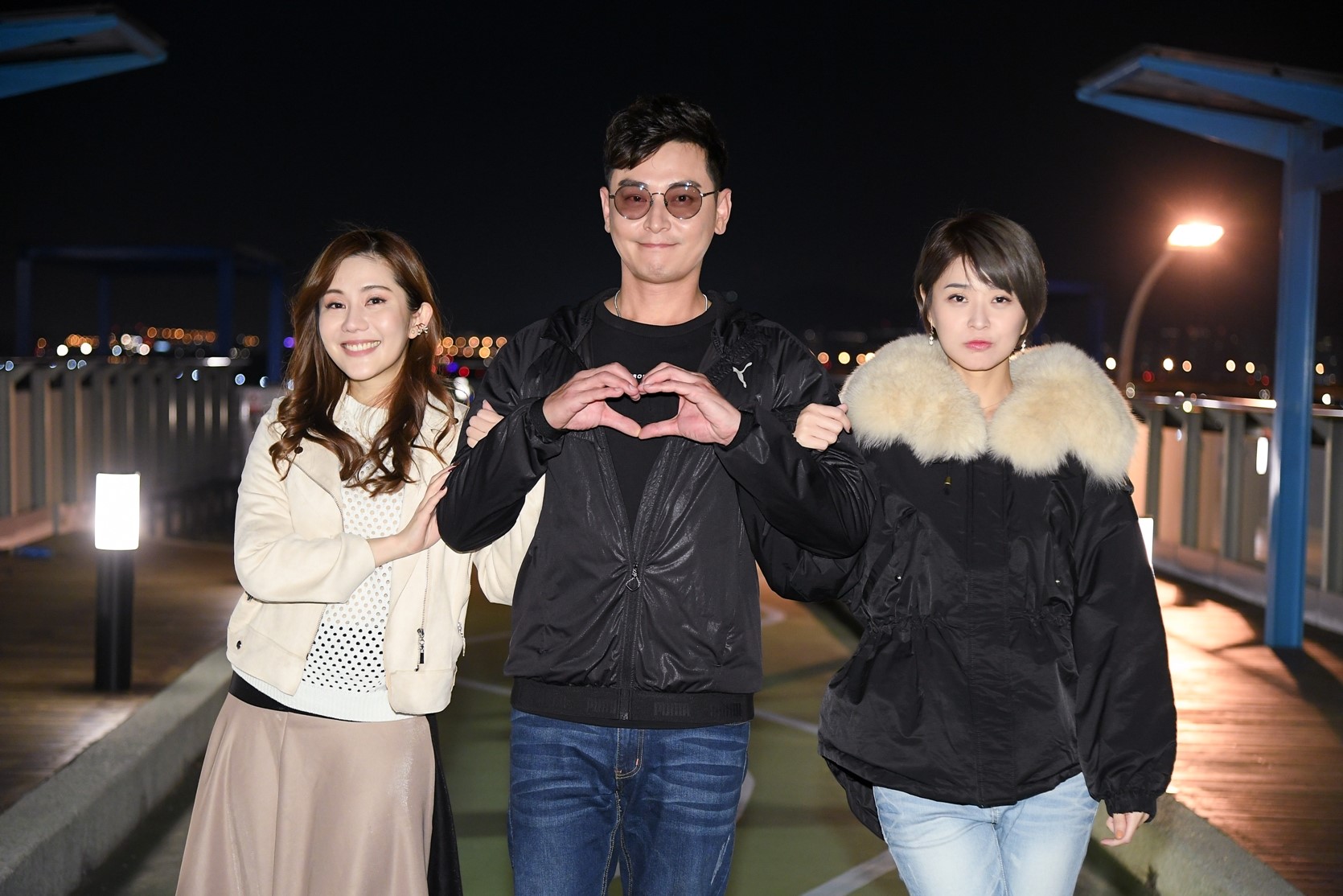 陳冠霖《炮仔聲》一人飾三角，擁三妻坐享齊人之福。（三立提供）