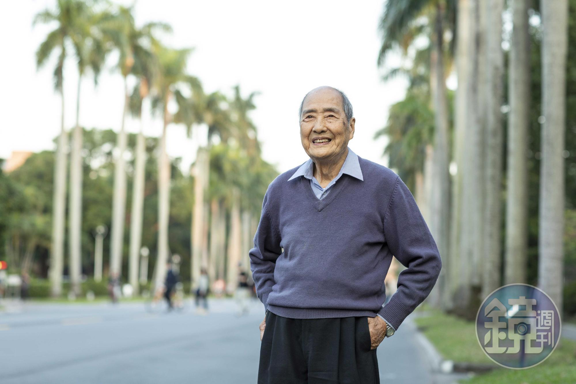 張則周的大半生都在台大度過,他對教育充滿熱情,曾參與410教育改造聯盟,推動教改。