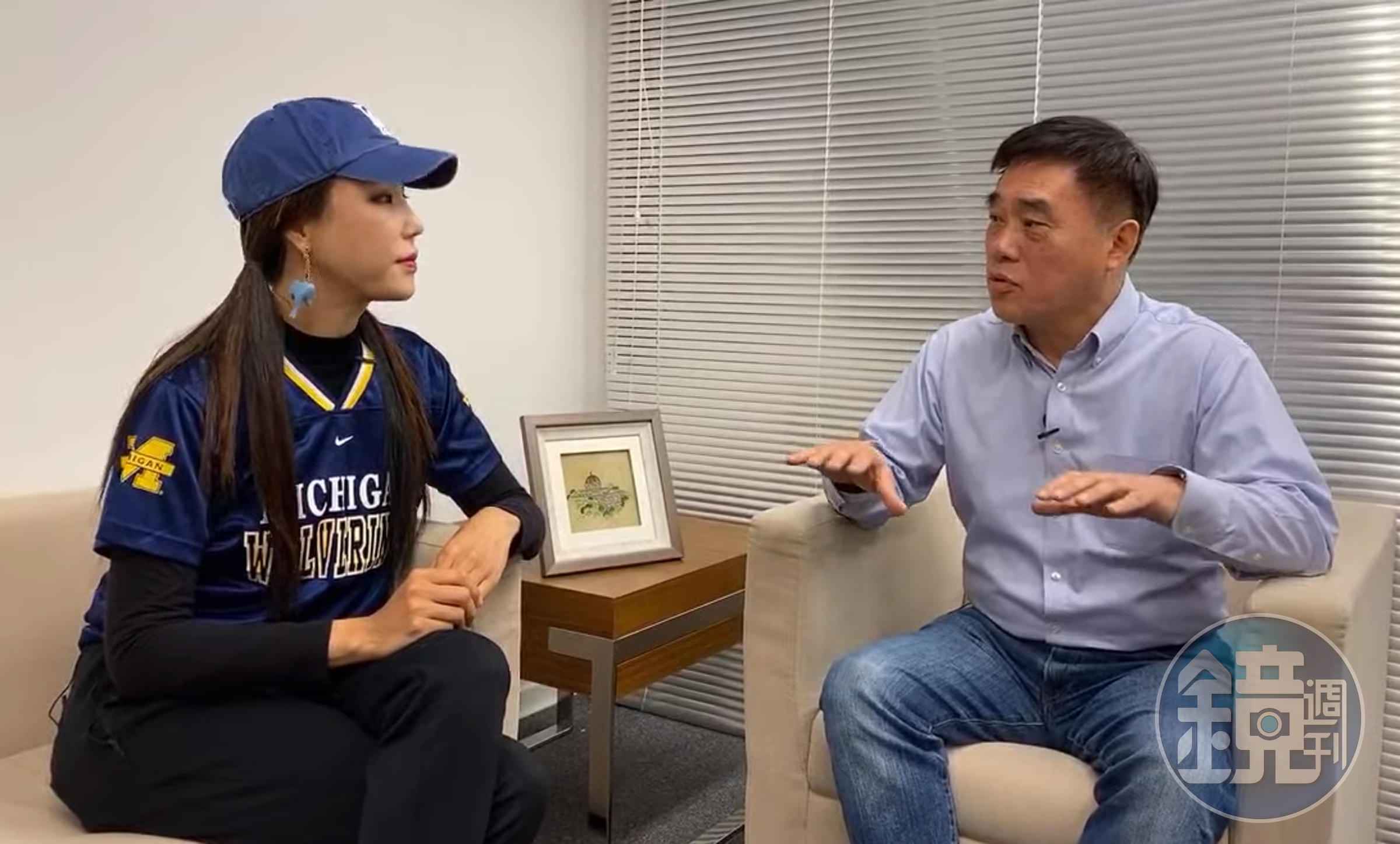 郝龍斌強調，是他擔任台北市長任內聘用韓國瑜當北農總經理。（翻攝自高鈞鈞YouTube）