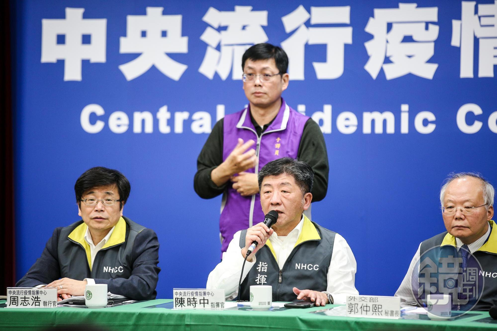 針對中部家庭群聚感染事件,已故白牌司機妹妹今日也確診武漢肺炎。