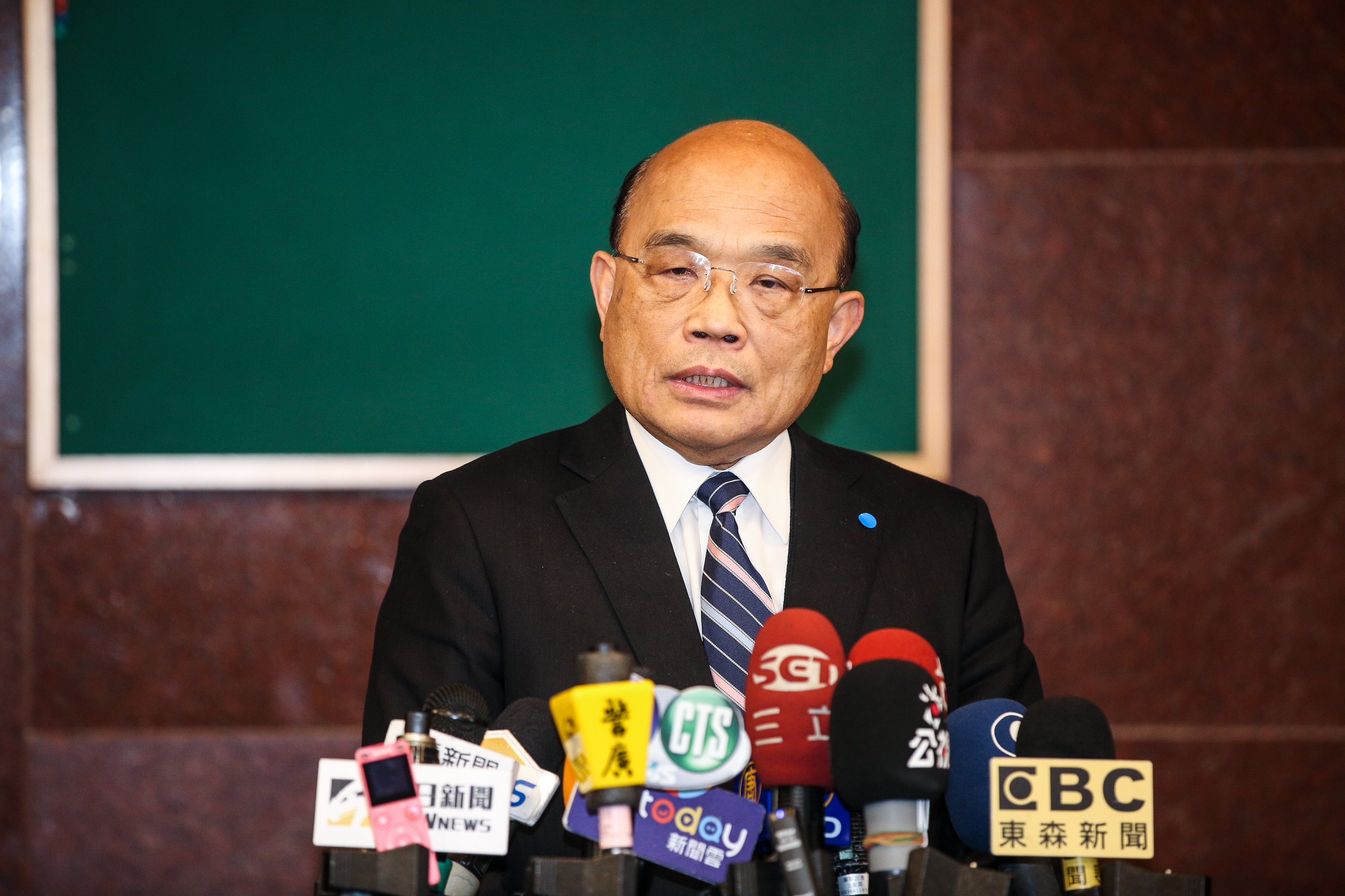 行政院長蘇貞昌今到立法院拜會民進黨團。