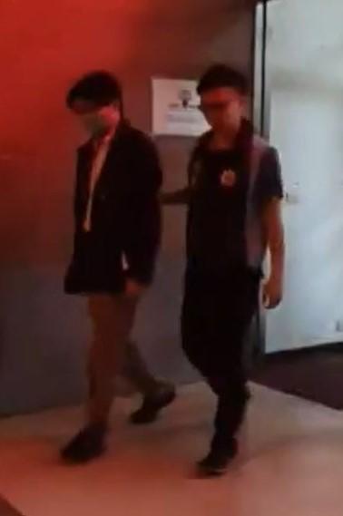 連姓醫師涉協助傷患詐領保險金，遭警方移送法辦。（翻攝畫面）