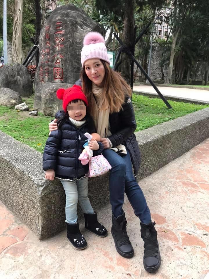 劉真升格人母後性情大變,常擔心自己生病將疾病傳染給女兒。(翻攝自劉真臉書)