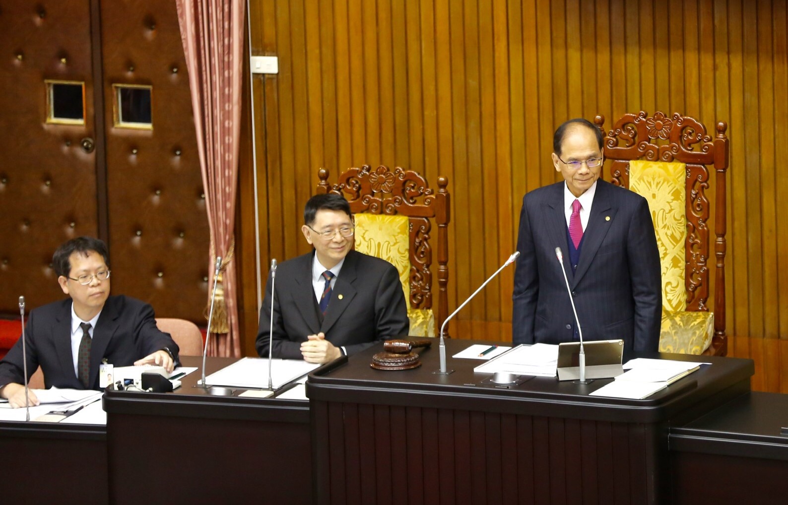 立法院長游錫堃第一次主持立法院院會。