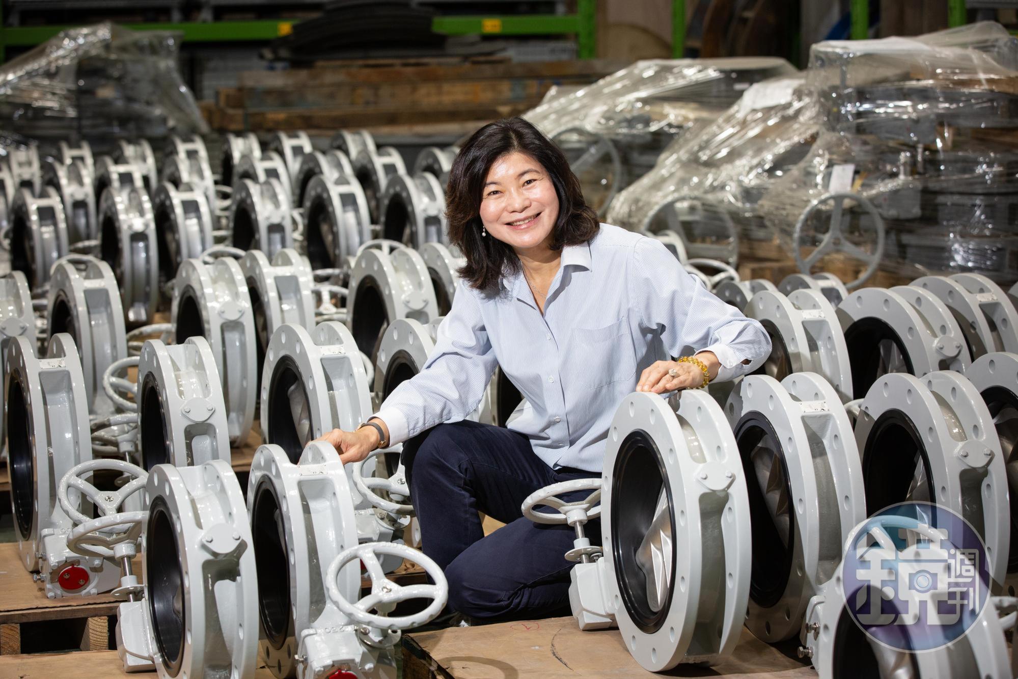 業務起家的錢佩玲，是捷流閥業的銷售扛霸子，台灣製造業前500大企業都是其客戶，去年年收23.8億元，穩居「台灣閥王」寶座。