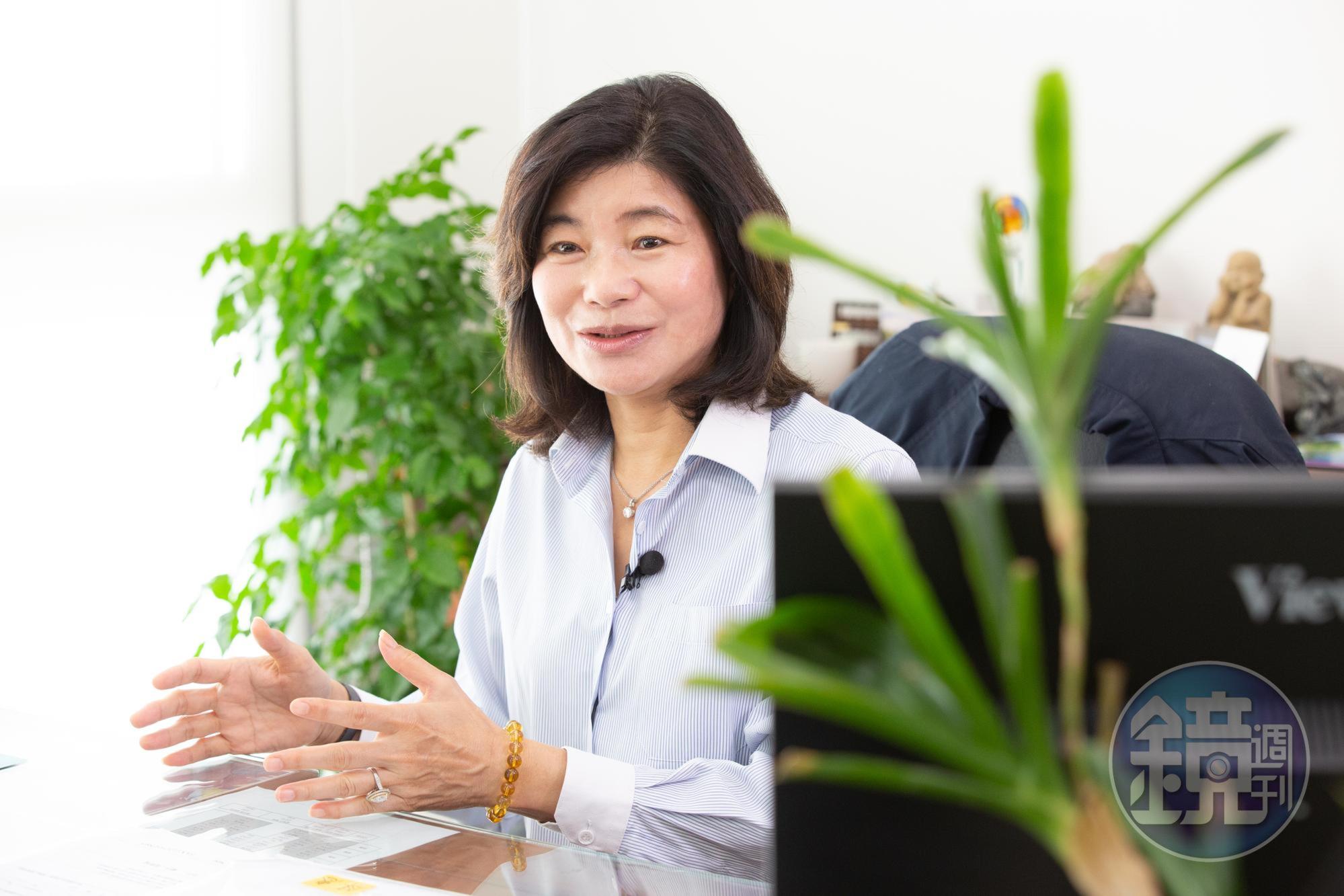 面對種種人生低潮打擊，錢佩玲堅持把挫折轉化為督促自己進步的動力。