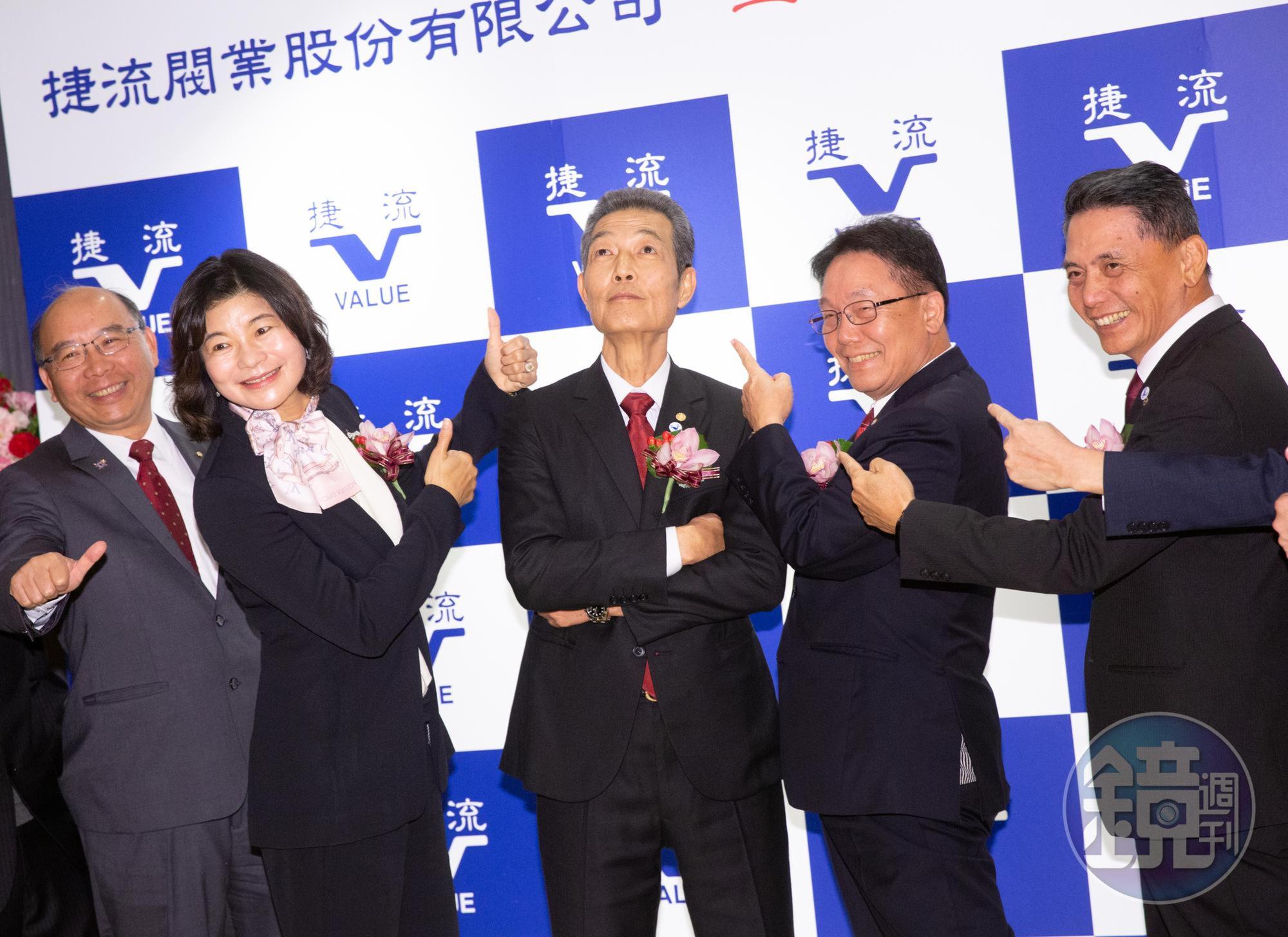 錢佩玲（左起）、楊大中、陳斌超、陳宗曉分工合作，40年深厚革命情感，累積絕佳默契。