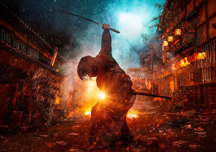 特報中有許多動作場面，劍心揮刀的身影真心帥氣！（翻設電影官網）