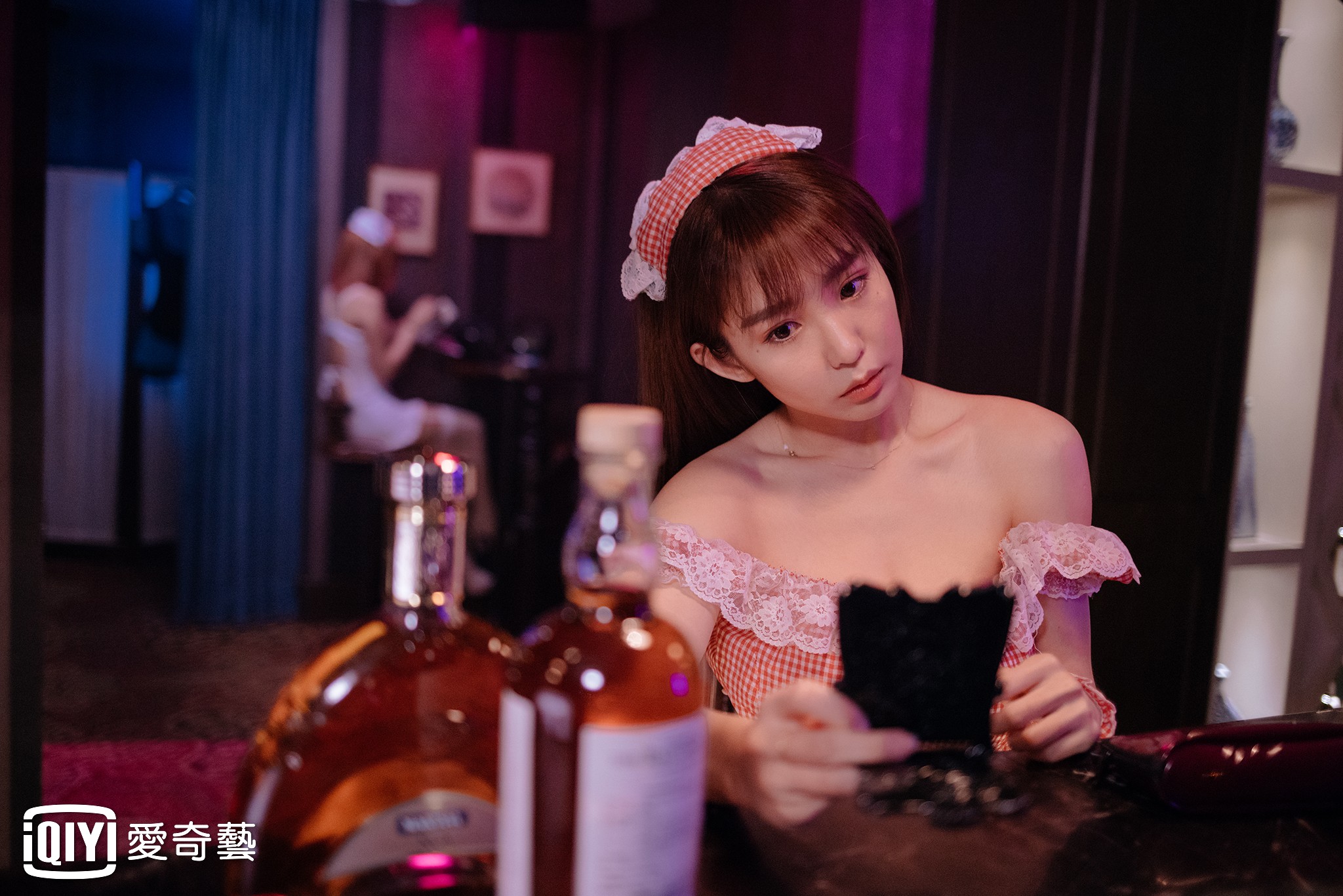 藍正龍首度當導演執導《傻傻愛你傻傻愛我》，備受考驗。 （愛奇藝台灣站提供） 