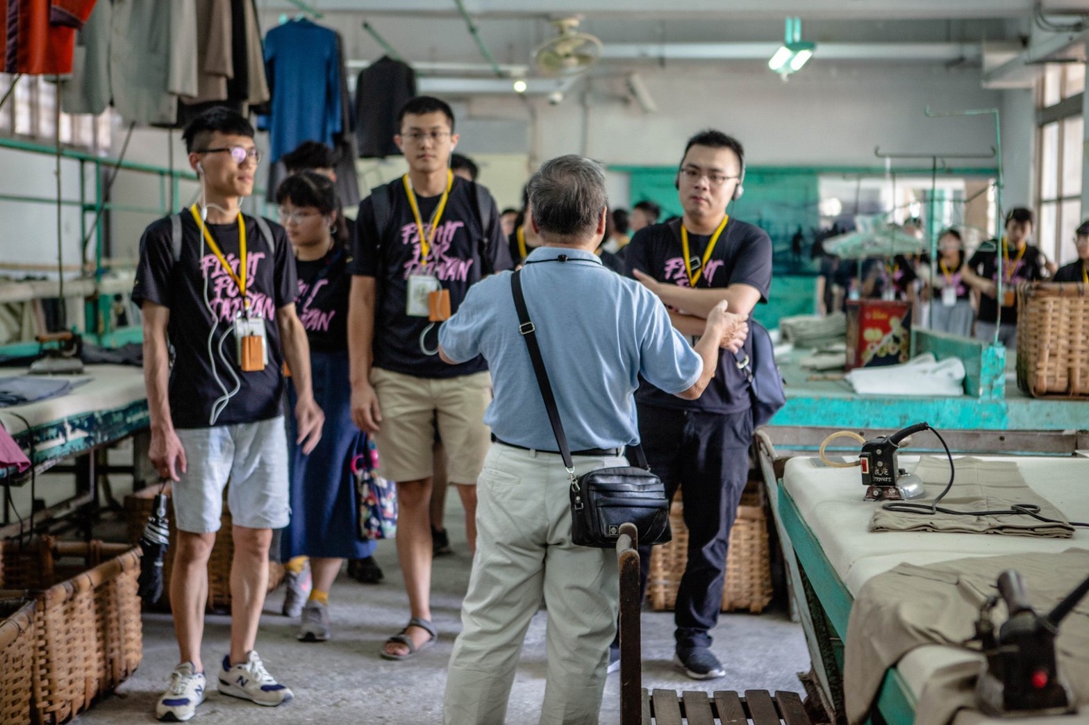 台灣制憲基金會就曾舉辦青年營隊，帶隊參觀景美人權園區。（台灣制憲基金會提供）