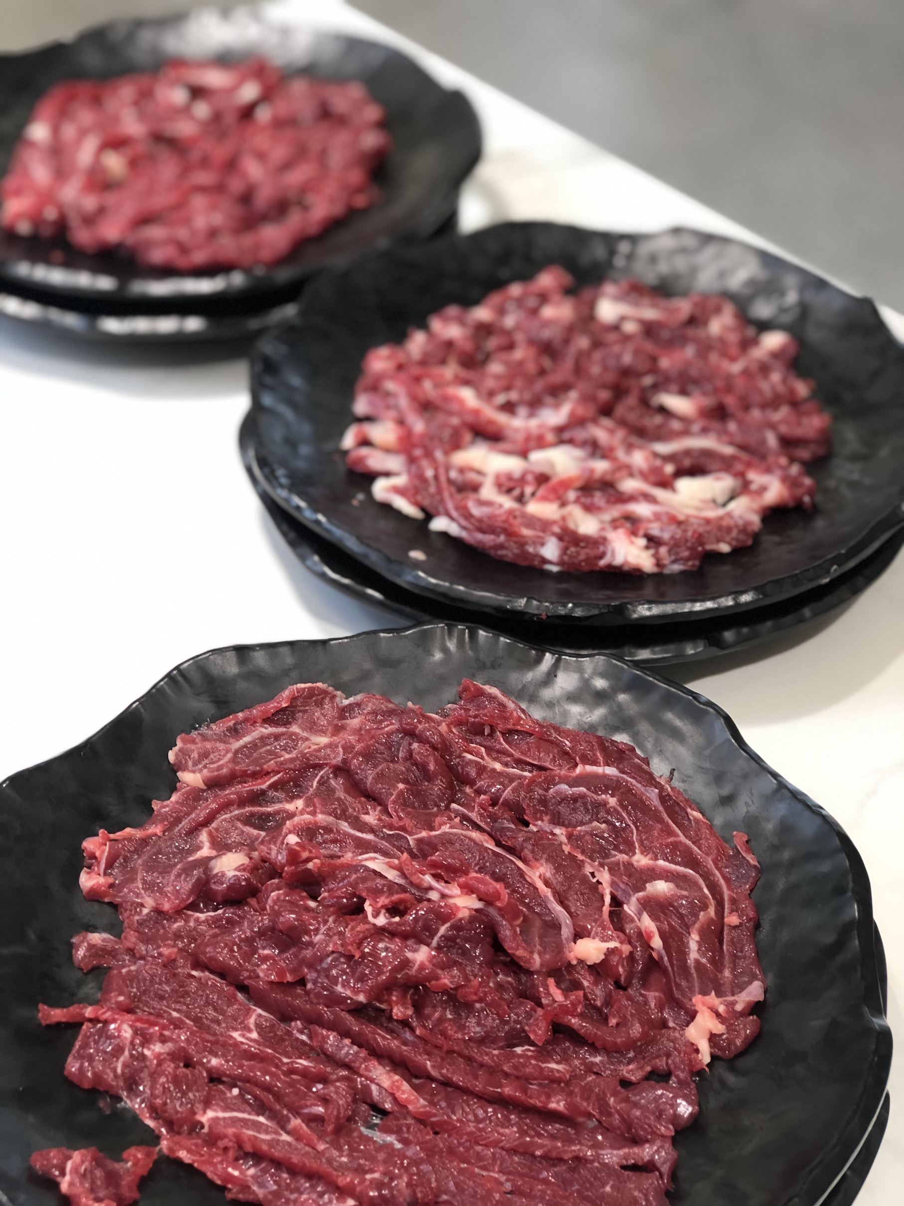 阿裕牛肉的特色就是有各個花色不同的部位。