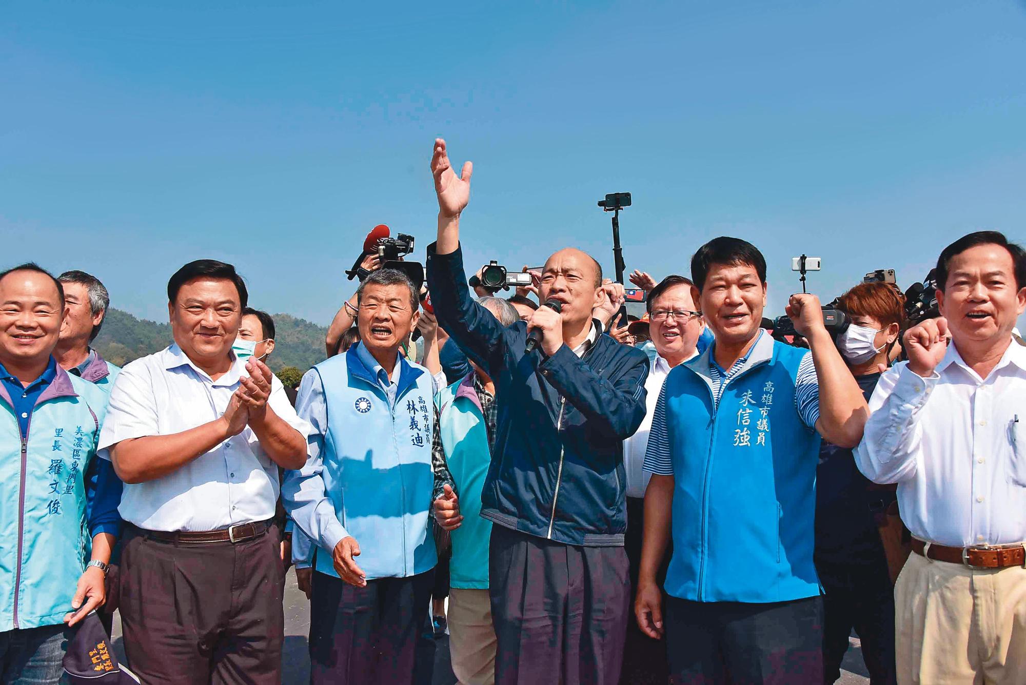 韓國瑜選後對黨內事務零參與,不對黨主席選舉表態,全力拚市政。圖為韓國瑜21日出席高雄美濃西門大橋南側拓寬開工典禮。(高雄市政府提供)