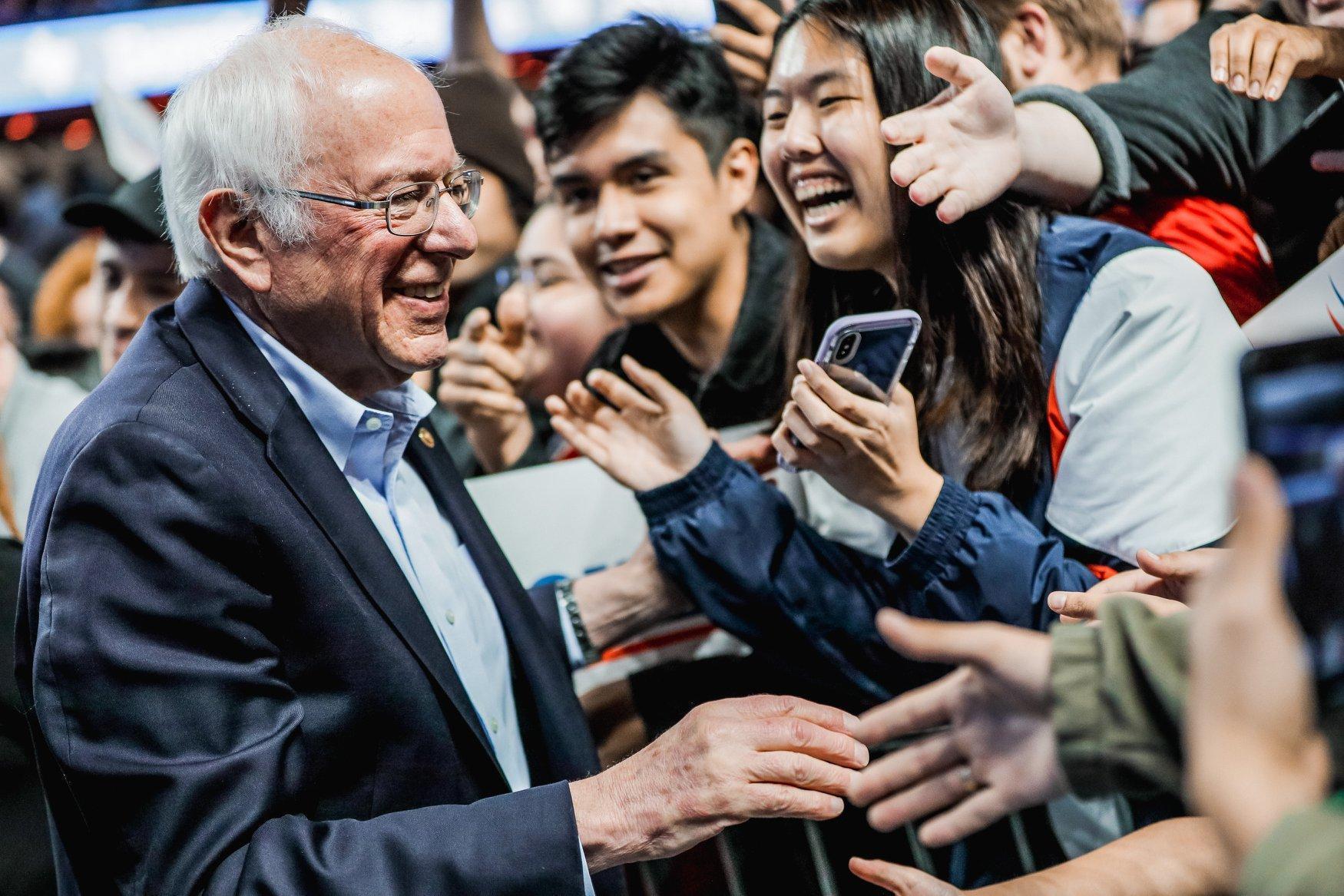 美國民主黨總統參選人桑德斯,圖為休士頓的造勢活動。(翻攝自Bernie Sanders臉書)