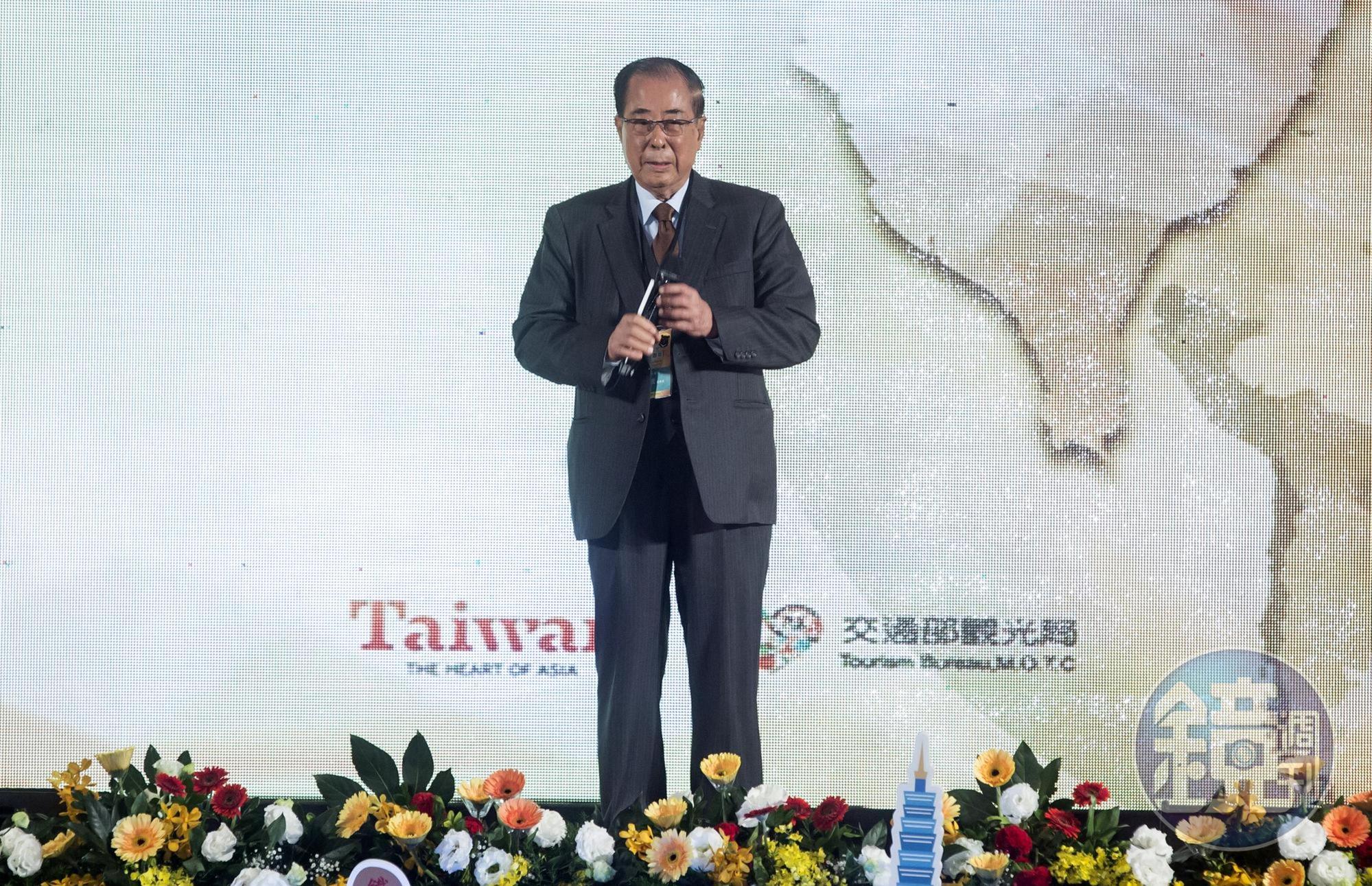 互助營造由林清波、廖萬應合夥成立,曾協助台積電、聯發科建廠。