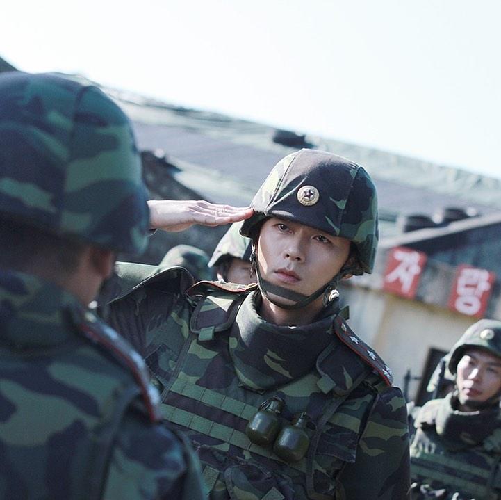 玄彬結束《愛的迫降》即將投入電影《交涉》拍攝,卻因武漢肺炎受阻。(翻攝Vast娛樂 IG)