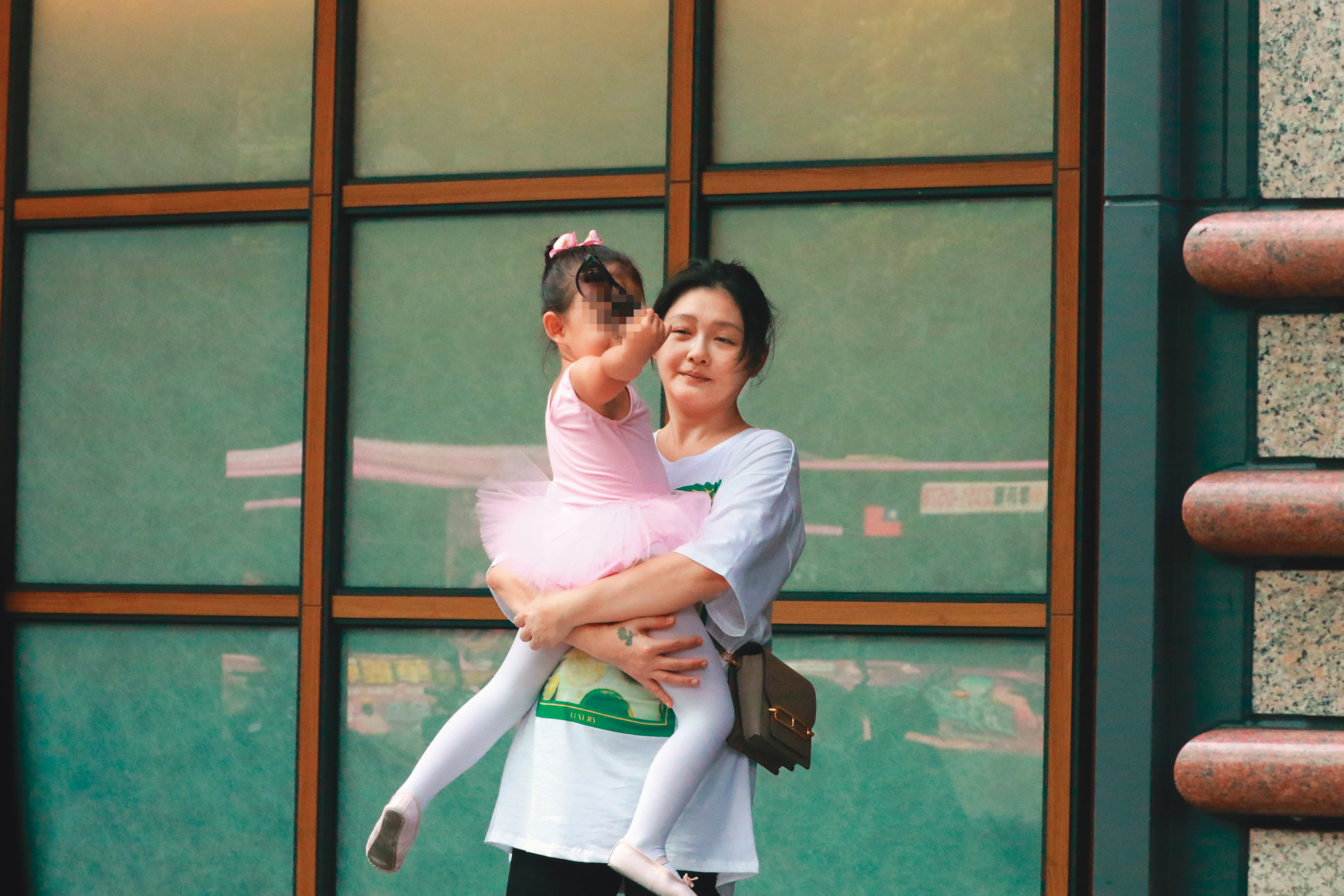 就在S Hotel爆出可能會有重大宣布之際，大S也傳出積極賣房。