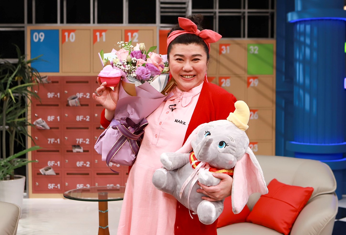 林美秀首度接下民視節目主持棒相當開心。（民視提供）