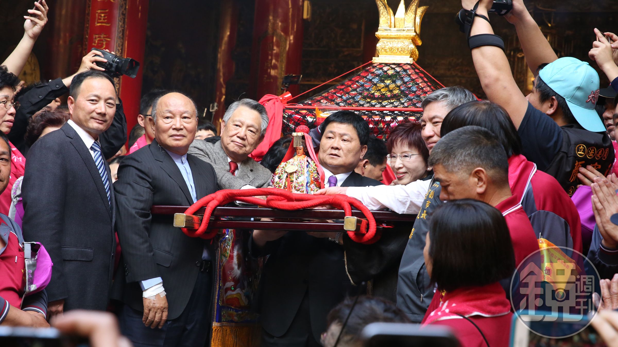 鎮瀾宮董事長顏清標今（26日）上午出面證實，大甲媽遶境照常舉辦，若政府明令禁止，他們會配合遵守。（本刊資料照）
