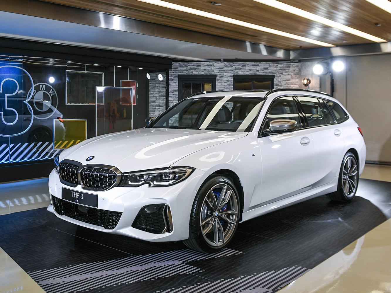 首次出現的BMW M340i xDrive Touring搭載3系列Touring車款有史以來最強勁的3.0升TwinPower Turbo直列6汽缸汽油引擎,創造出BMW M340i xDrive Touring熱血過人的操駕感受。