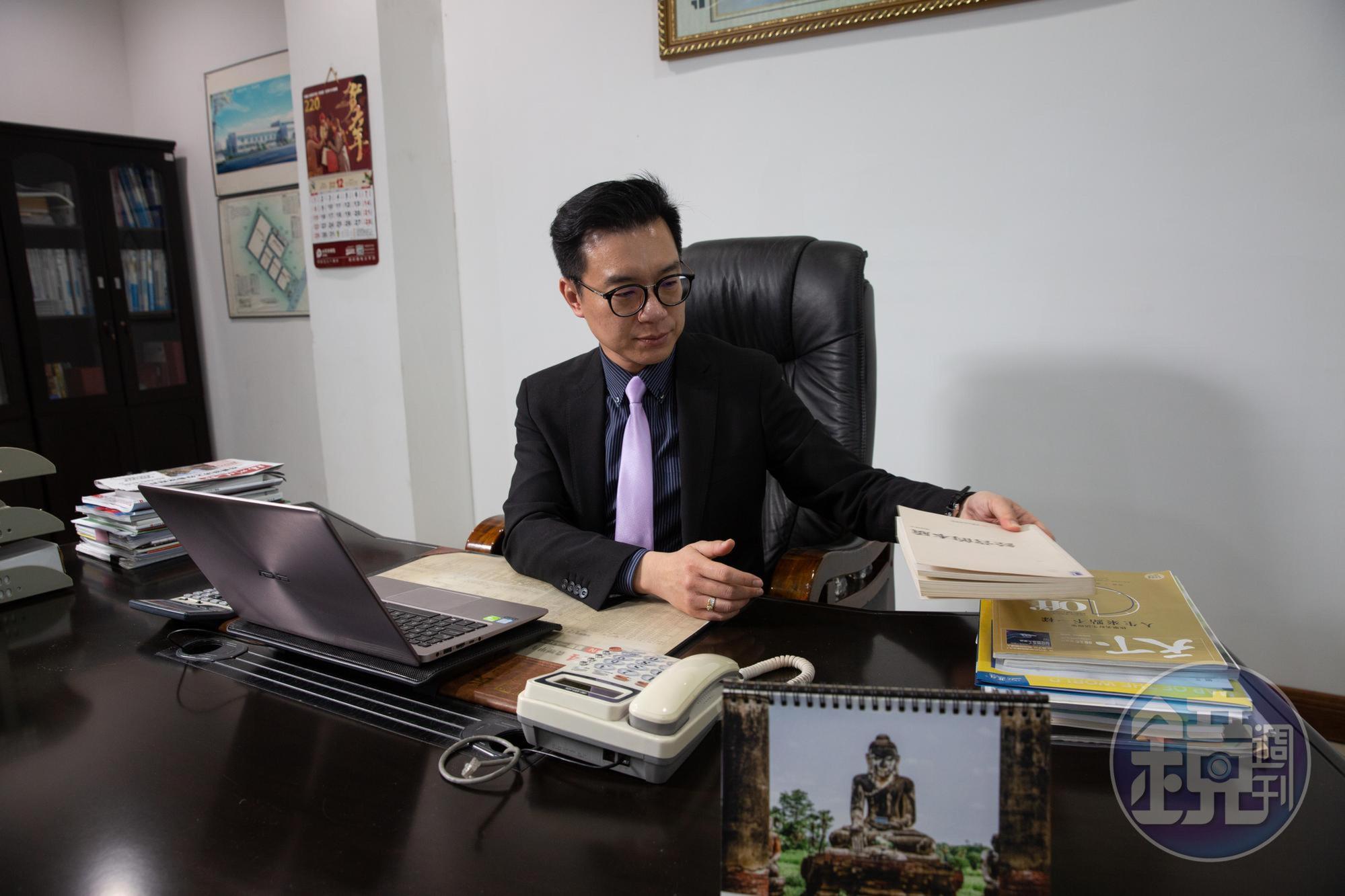 呂皇甫認為，自己屬於保守經營者、不玩財務槓桿，與愛彼的經營方向類似。