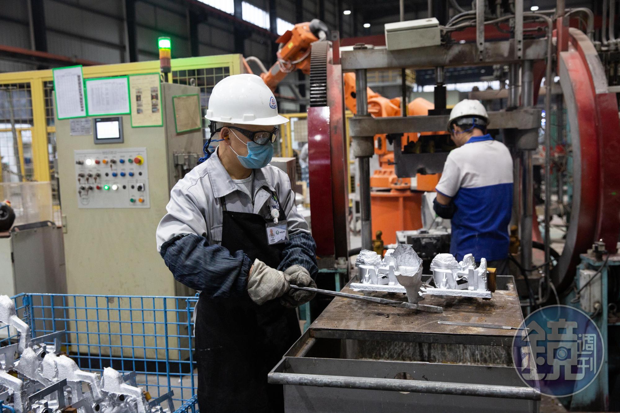 在日商入股下,光隆順勢從生產牛排鐵盤業跨入乘用車汽車零件業。
