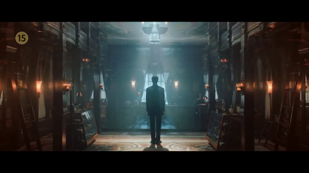 李敏鎬在《The King：永遠的君主》預告中以背影現身。（截圖自影片）