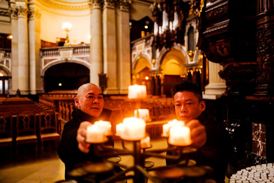 蔡明亮導演新作《日子》勇擒柏林影展泰迪熊獎評審團獎，多年合作夥伴李康生的簡訊打氣令他大為感動。（翻攝自臉書）