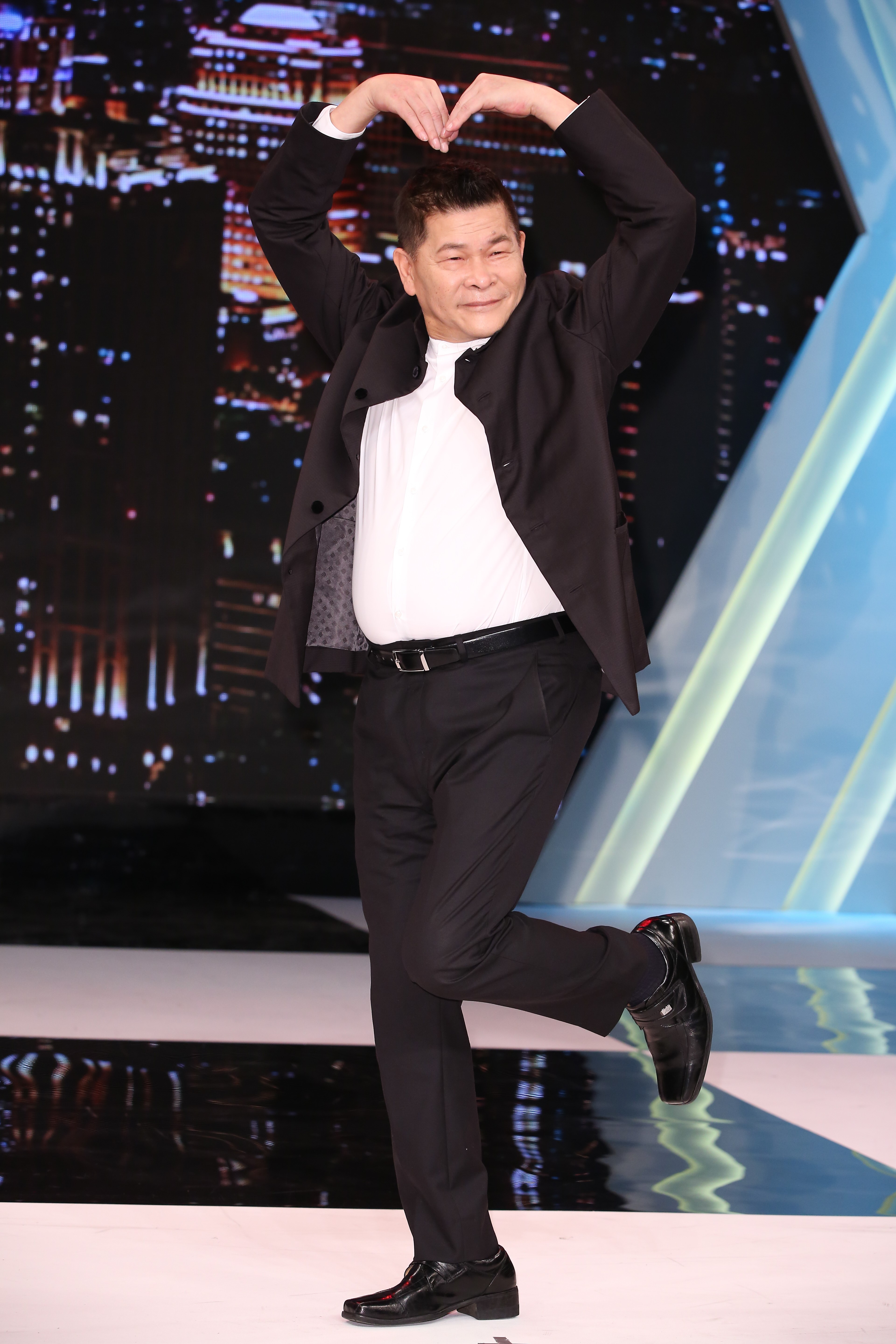 澎恰恰因新冠肺炎疫情蔓延全球影響，取消赴日演出舞台劇。