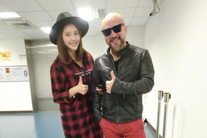 嚴立婷和辛龍是乾兄妹，透露劉真曾表示想再努力生第二胎。（翻攝自嚴立婷粉專）