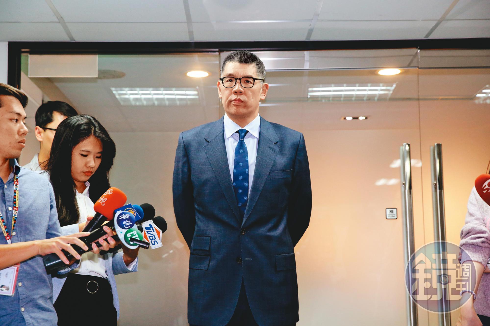 藍營青壯派代表人物之一的連勝文(圖),積極替江啟臣到各系統穿針引線、固樁。圖為連勝文2019年接受媒體聯訪。