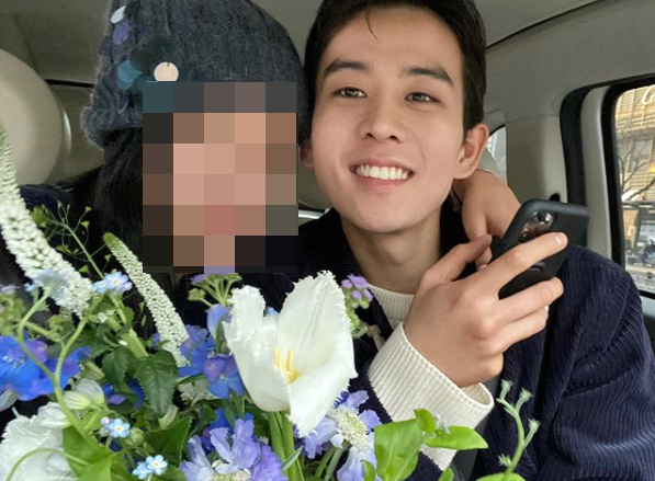 羅大韓無視居家隔離的規定，不僅外出還和女友同遊日本。（翻攝自羅大韓Instagram）