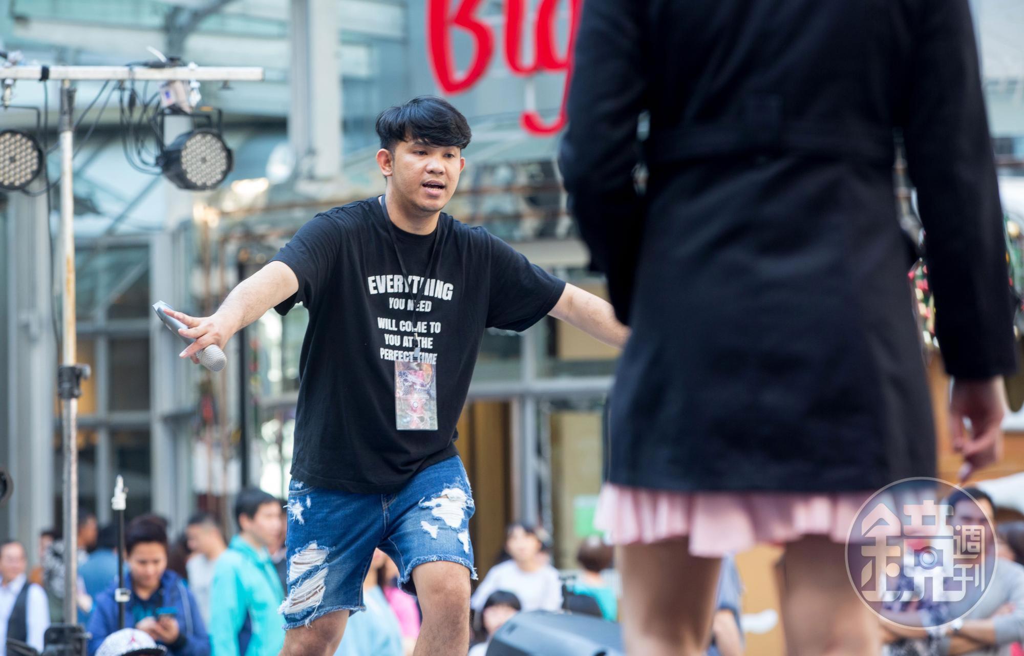 Mario舉辦的選美，被視為最盛大的一場，每次舉辦都能吸引超過300名菲籍移工報名。